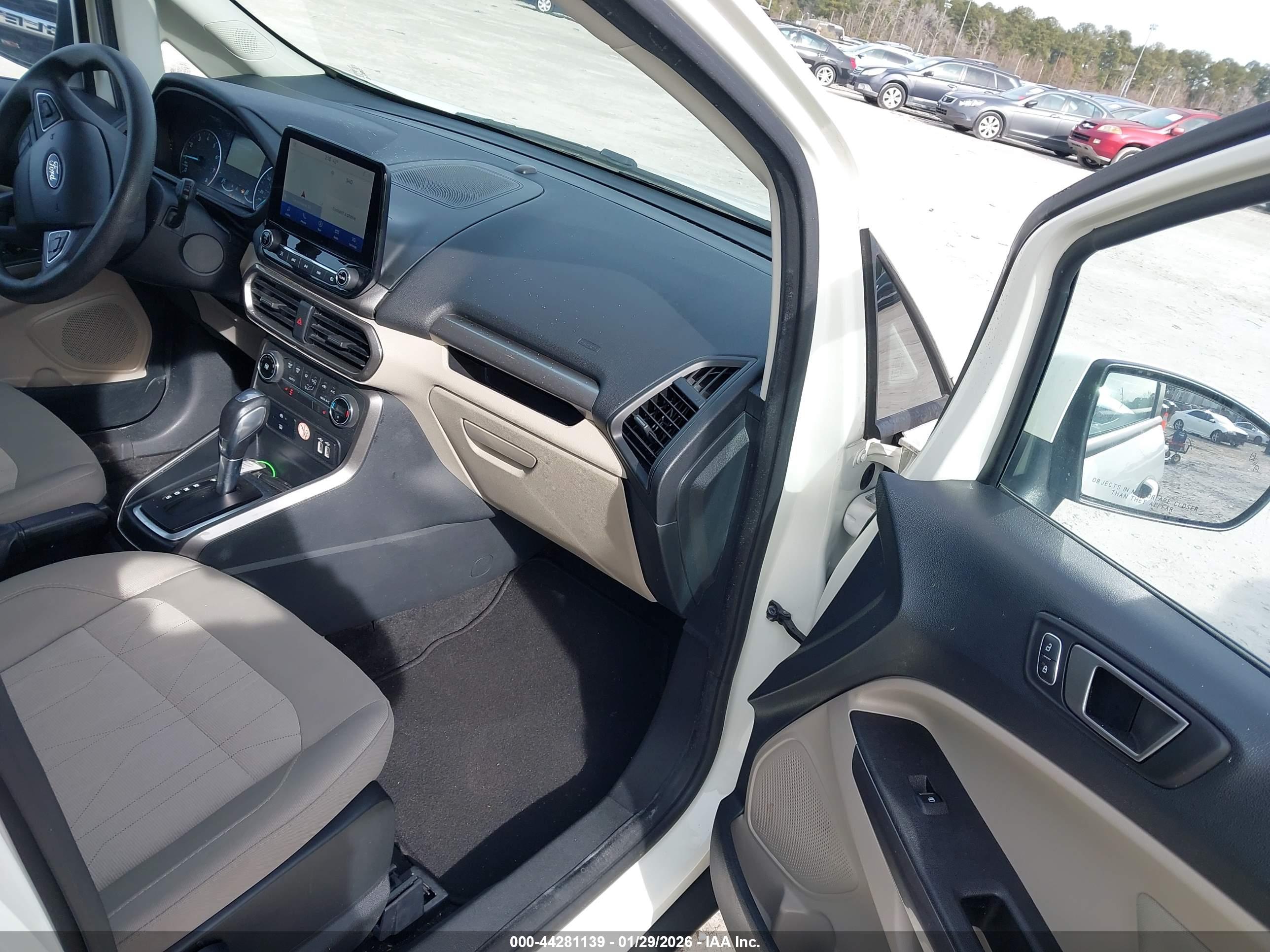 FORD ECOSPORT image 5