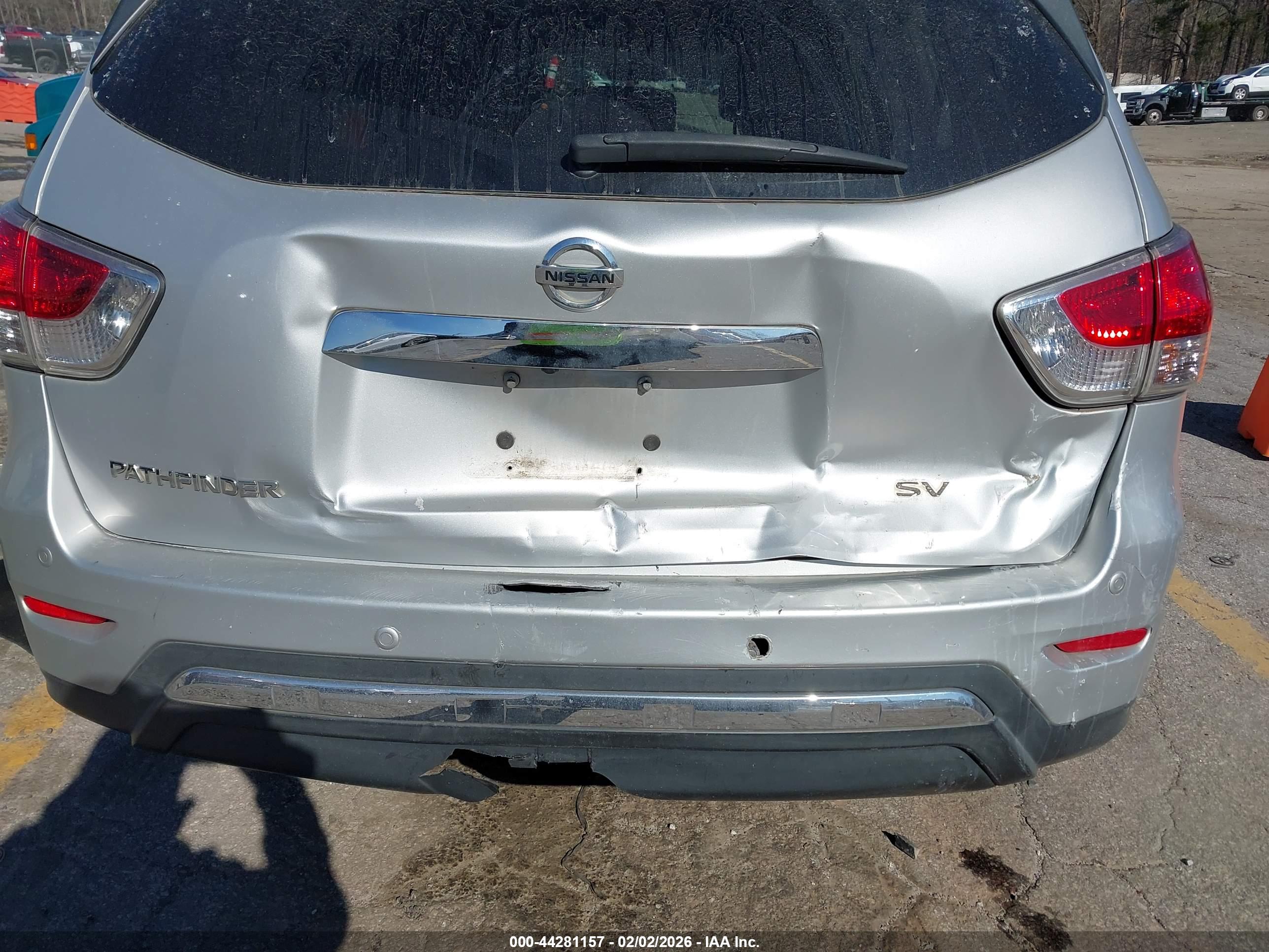 NISSAN PATHFINDER image 6