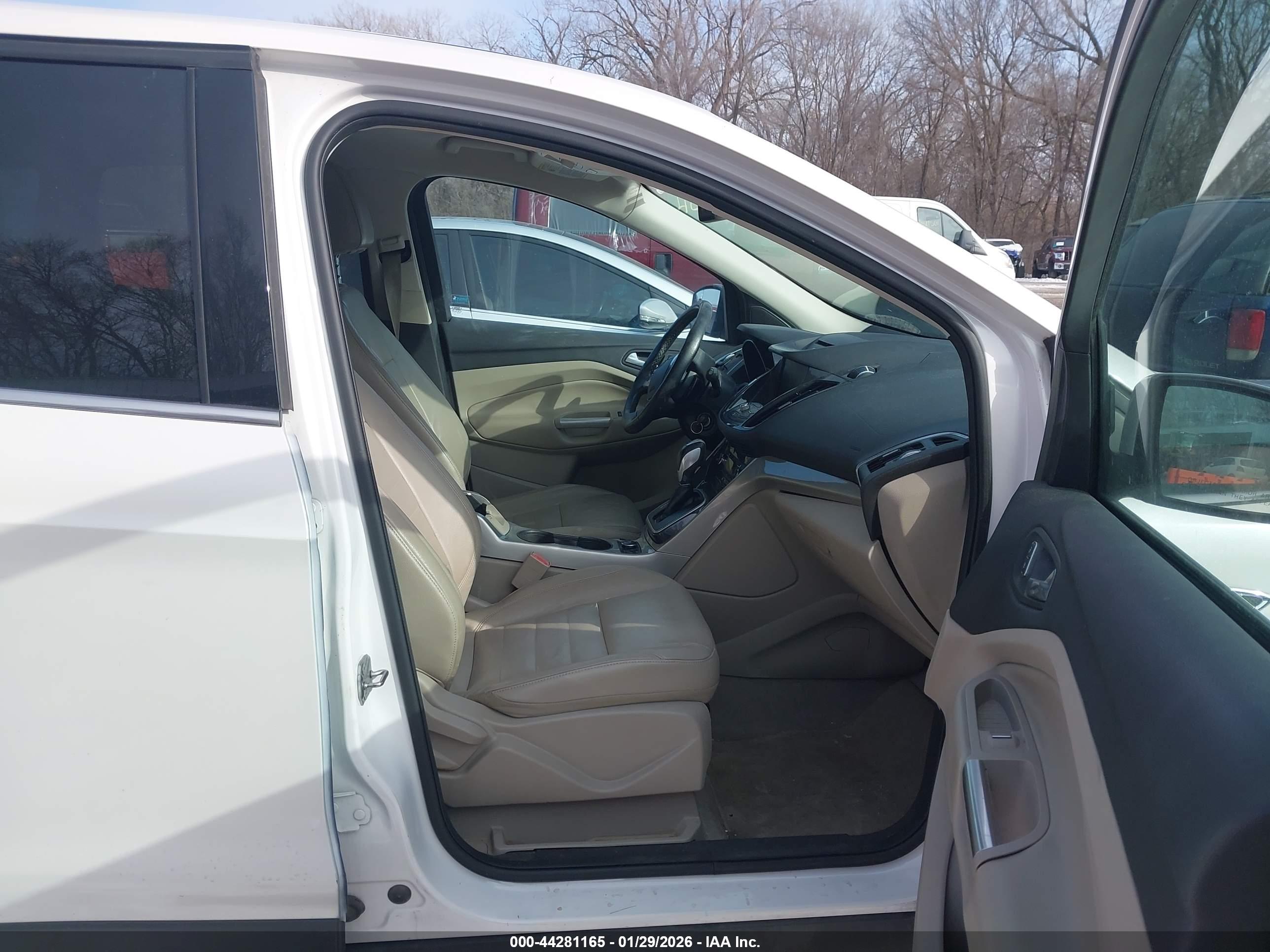 FORD ESCAPE image 5