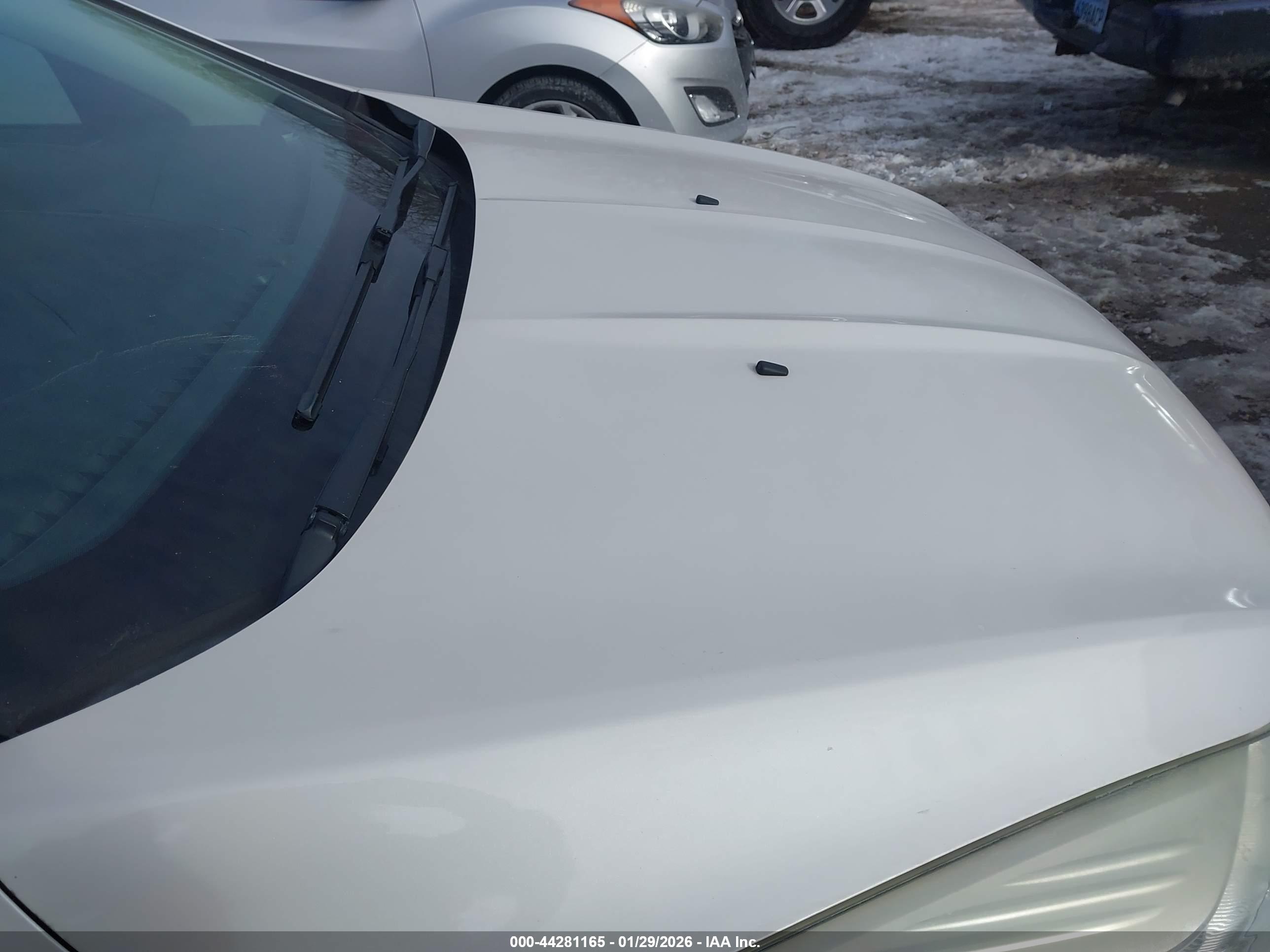 FORD ESCAPE image 6