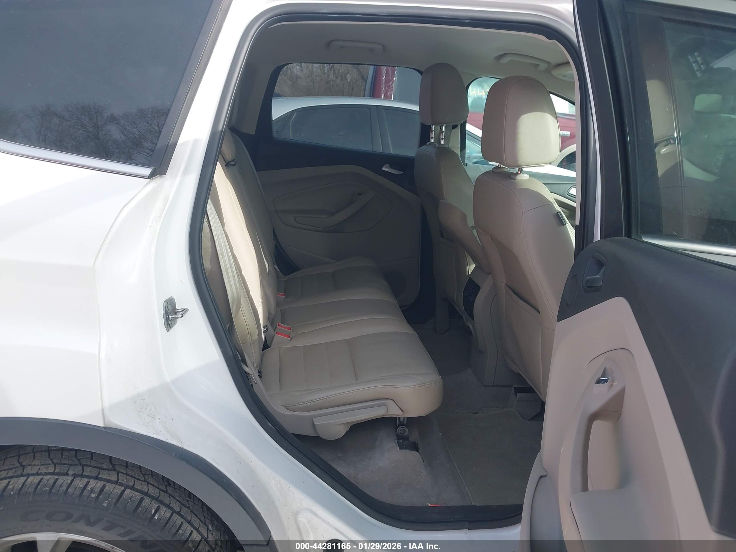 FORD ESCAPE image 8