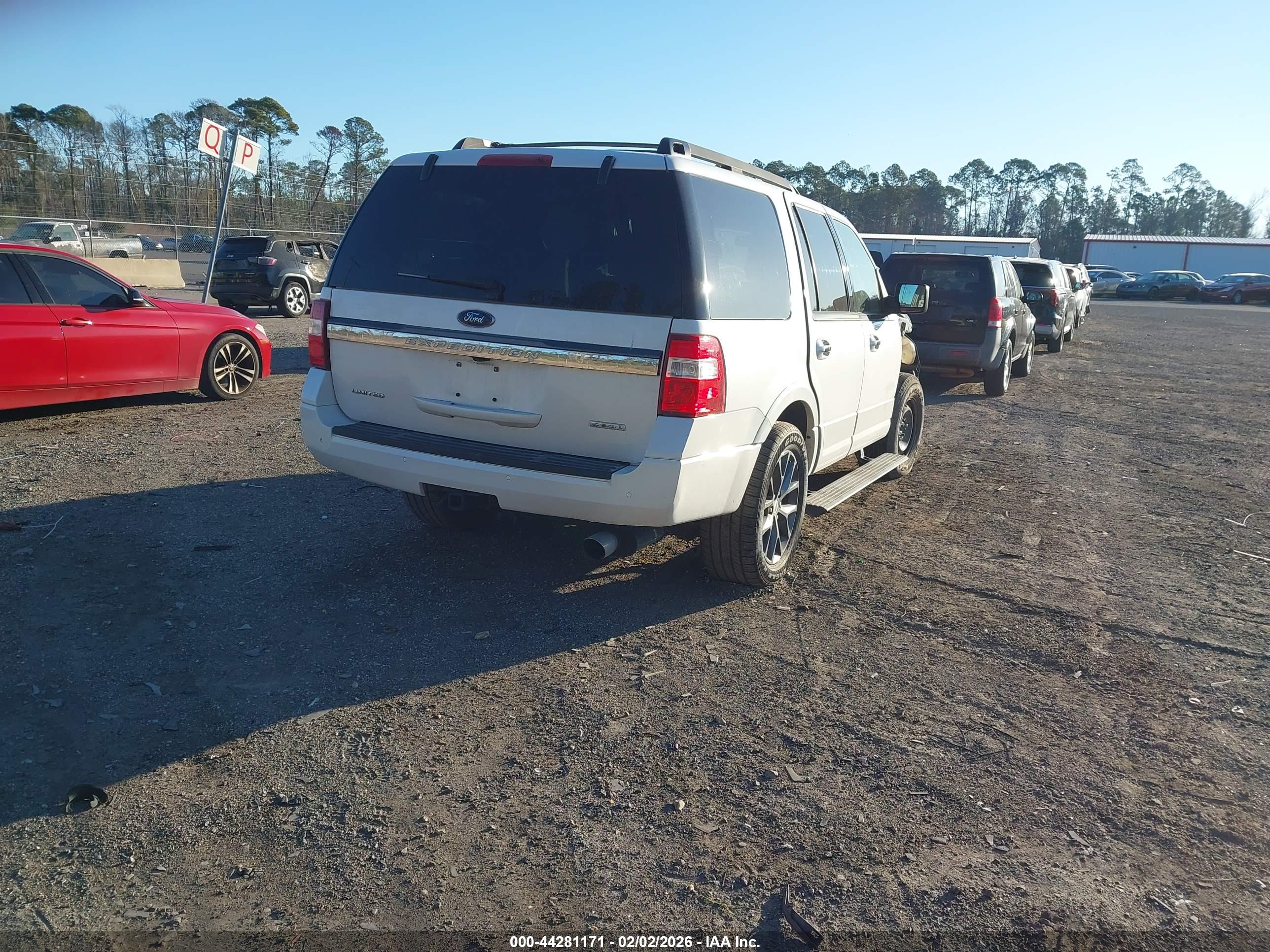 FORD EXPEDITION image 4