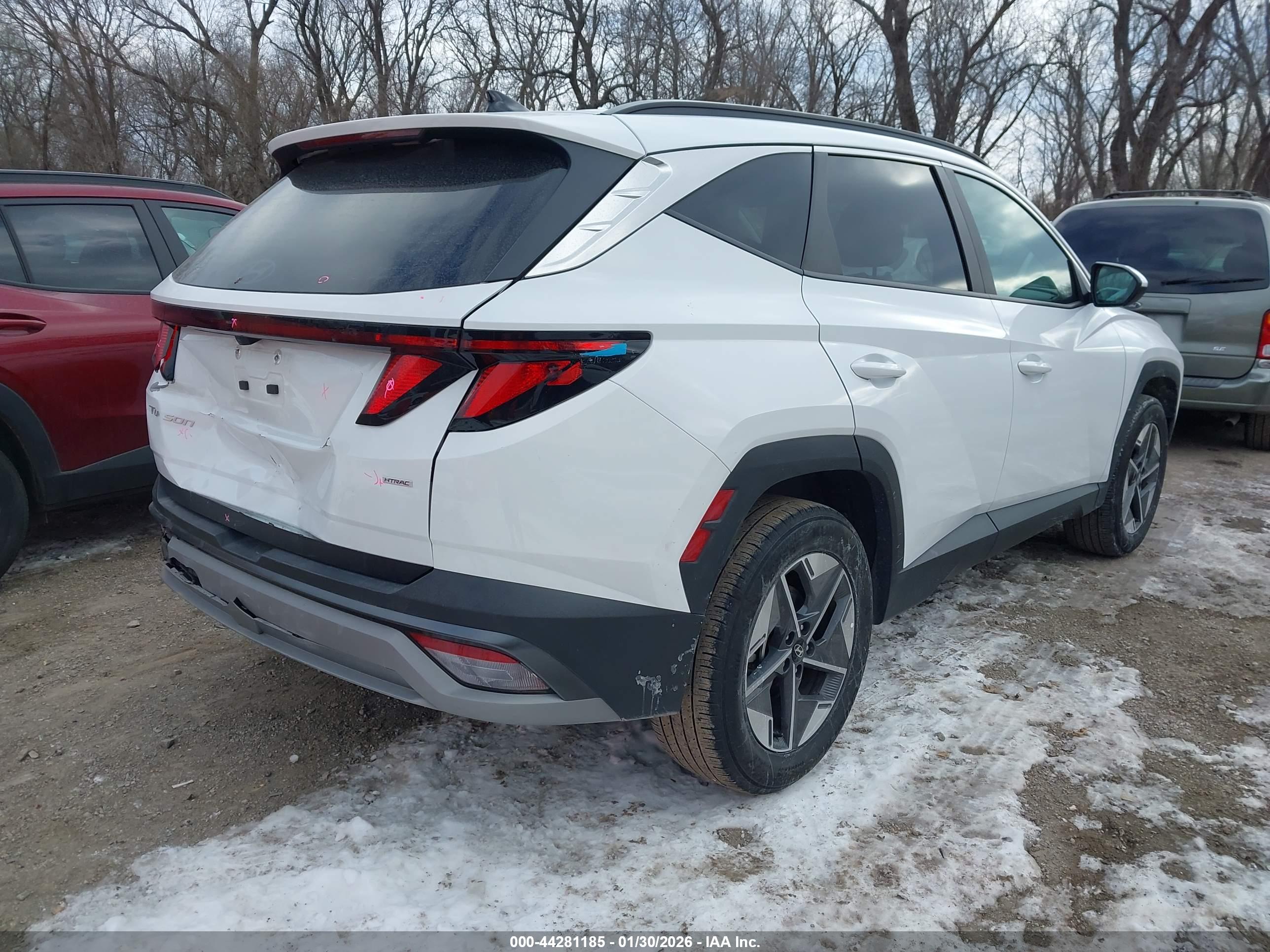 HYUNDAI TUCSON image 4