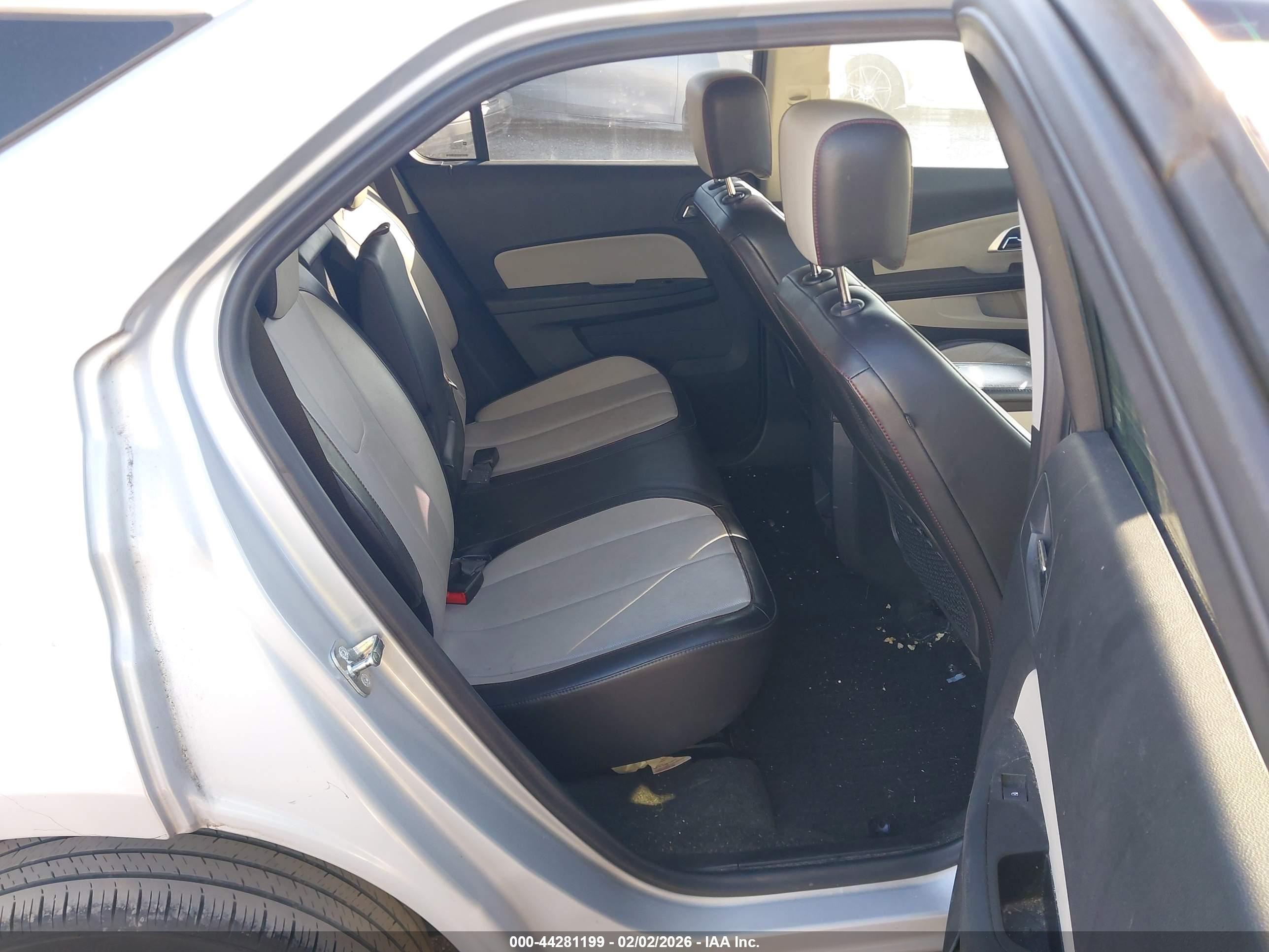 CHEVROLET EQUINOX image 8