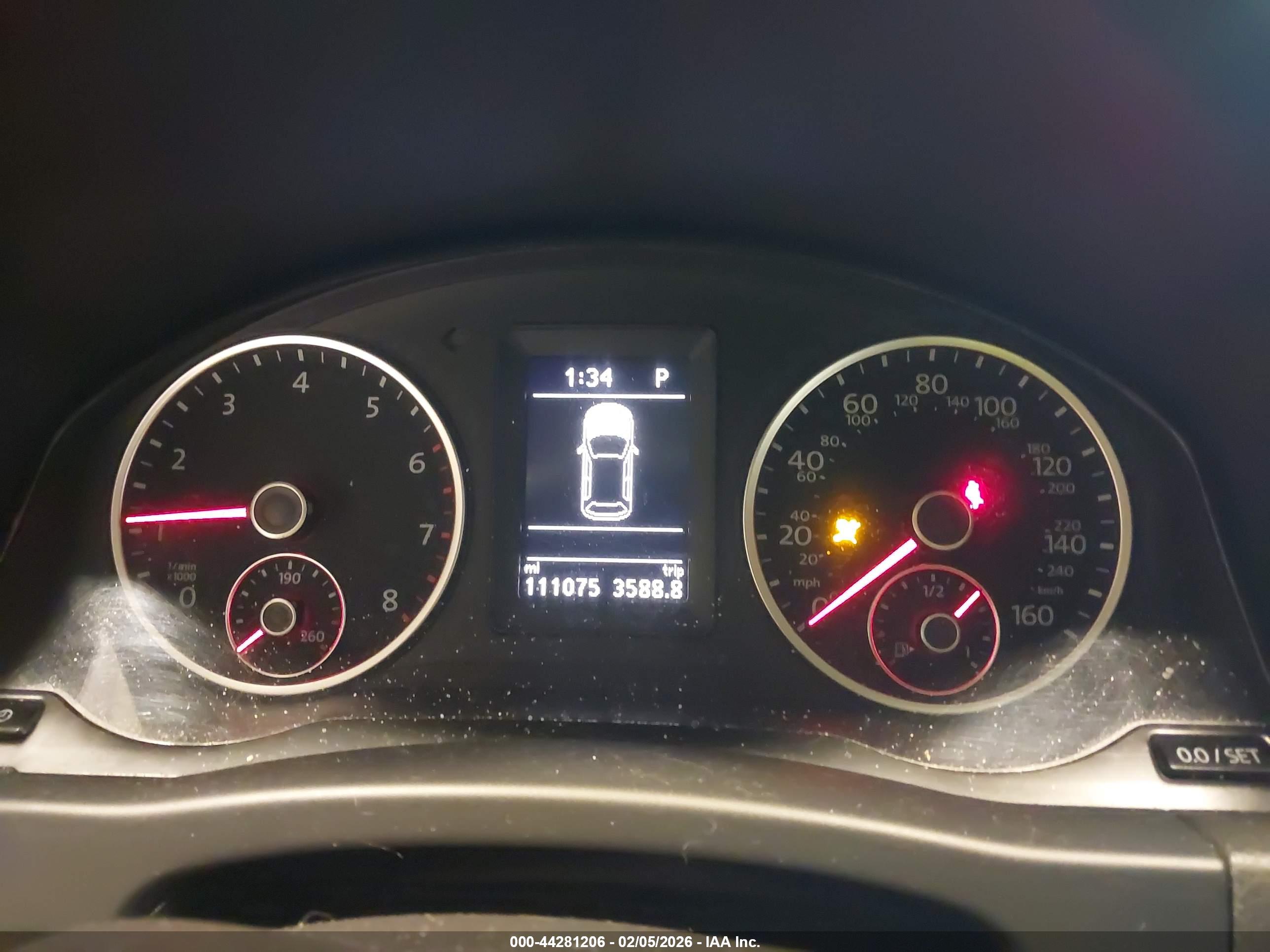 VOLKSWAGEN TIGUAN image 7