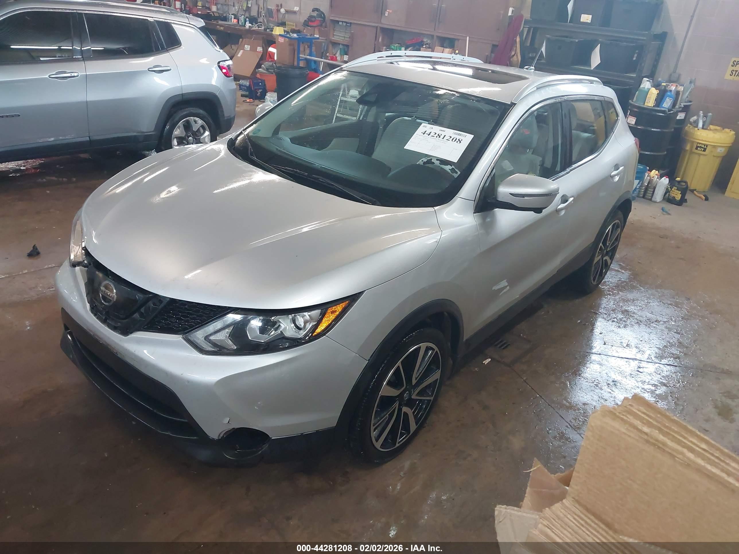 NISSAN ROGUE image 2