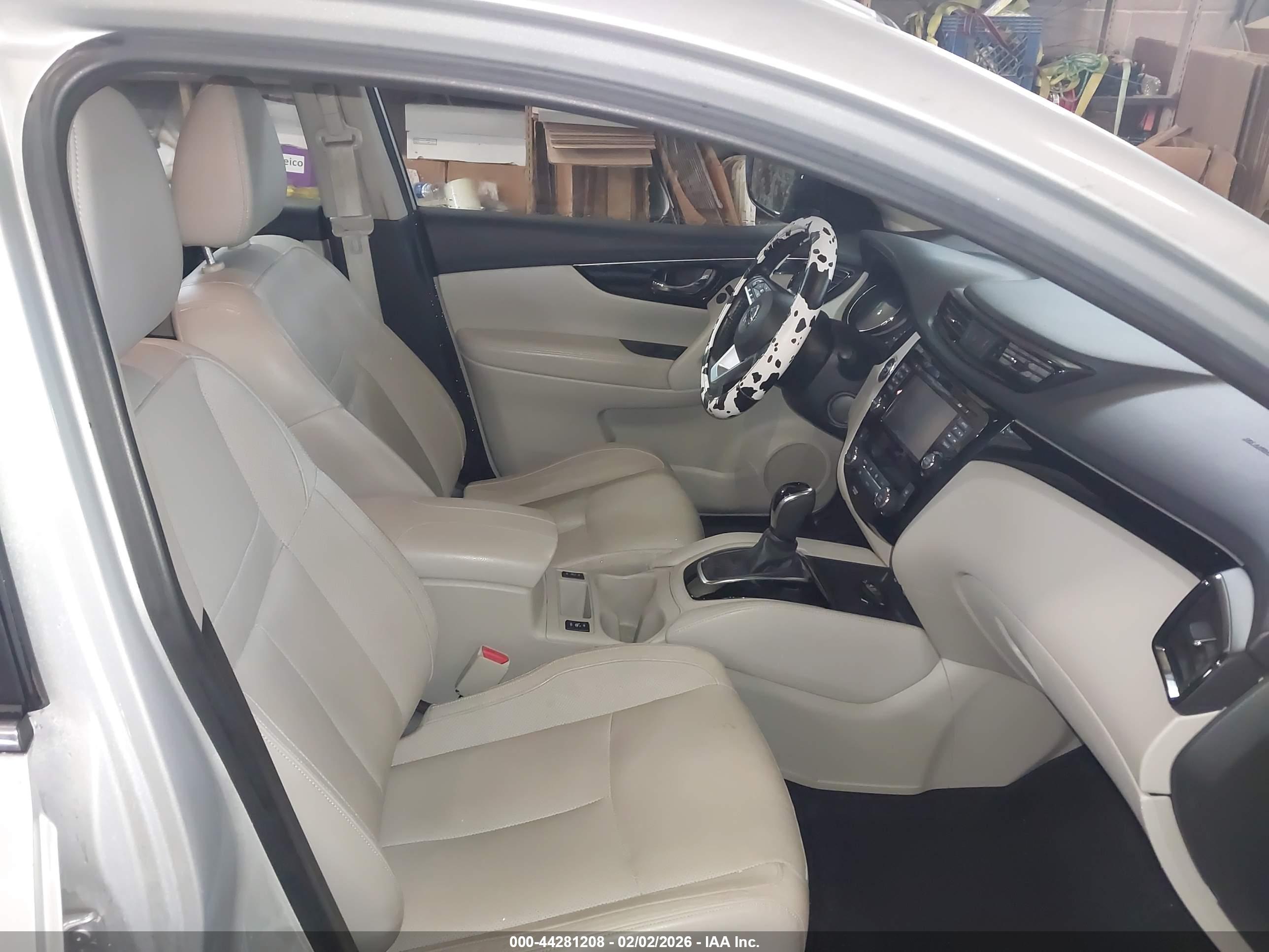 NISSAN ROGUE image 5