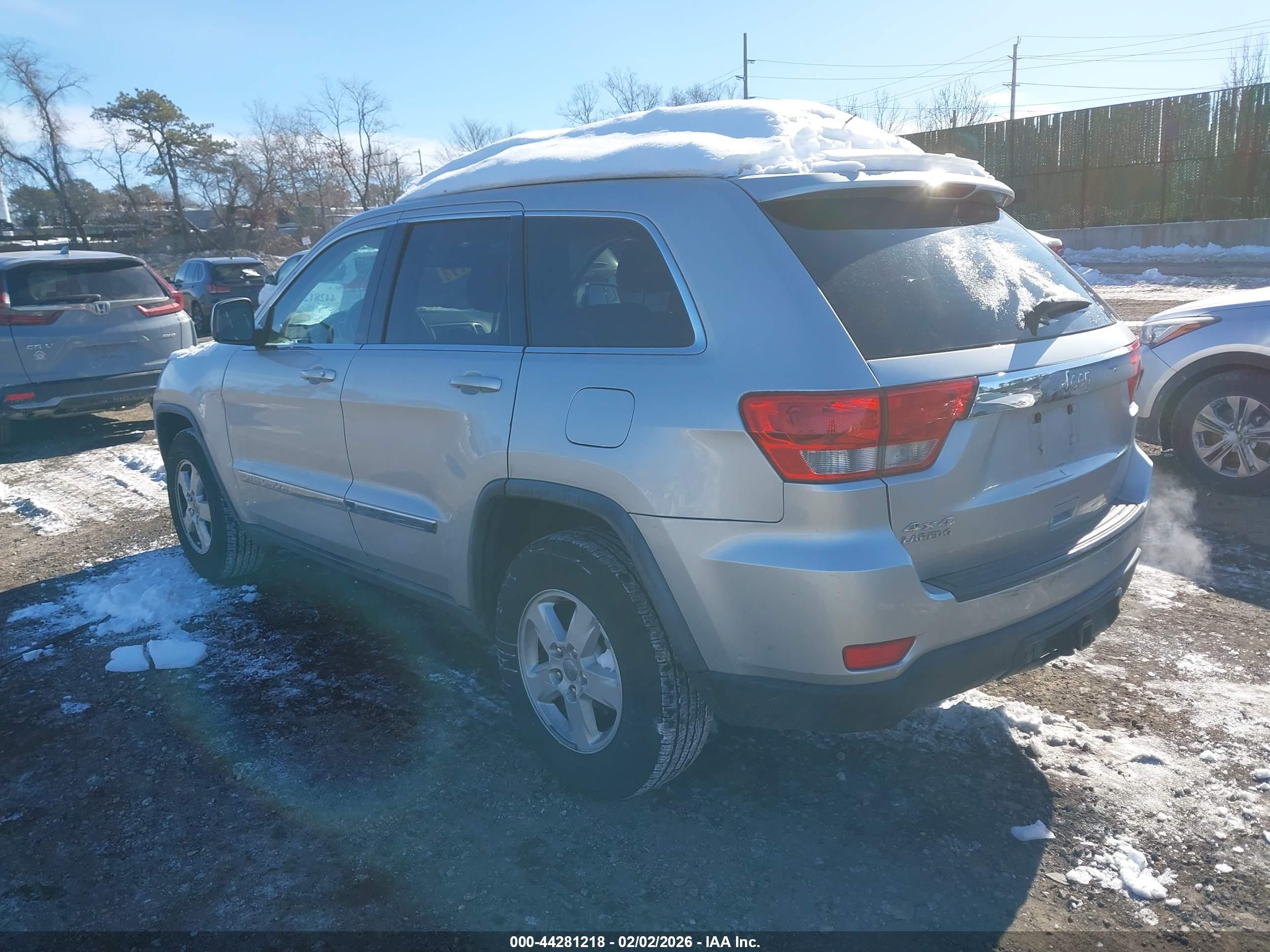 JEEP GRAND image 3