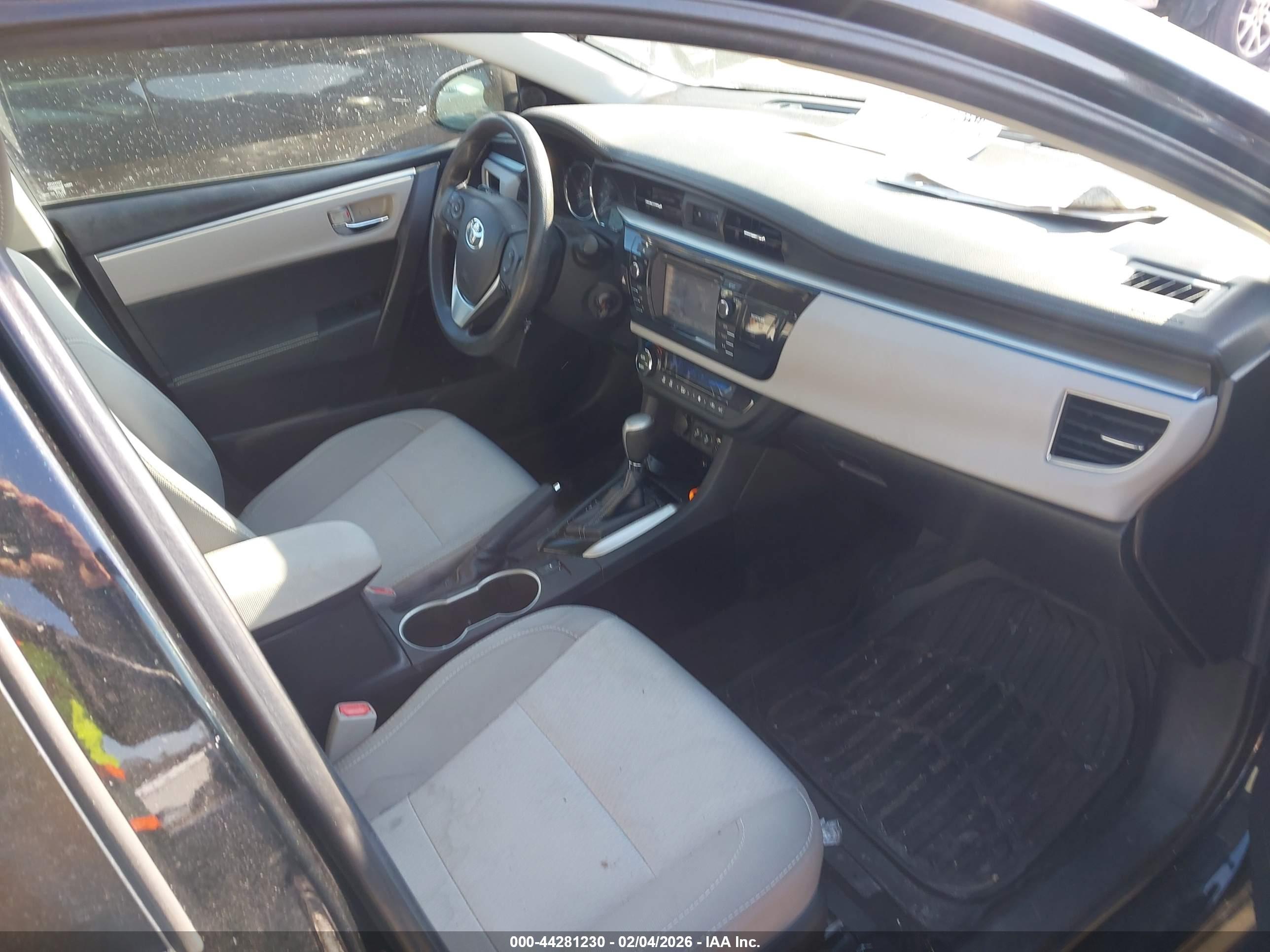TOYOTA COROLLA image 5