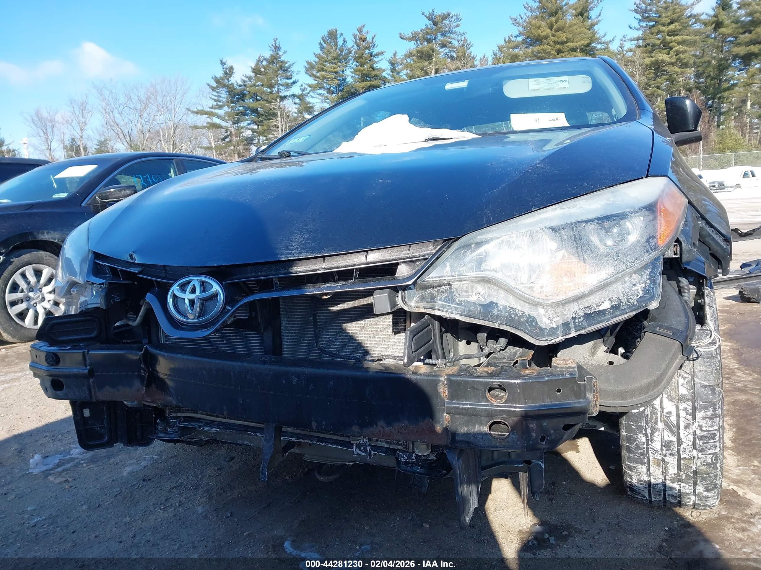 TOYOTA COROLLA image 6