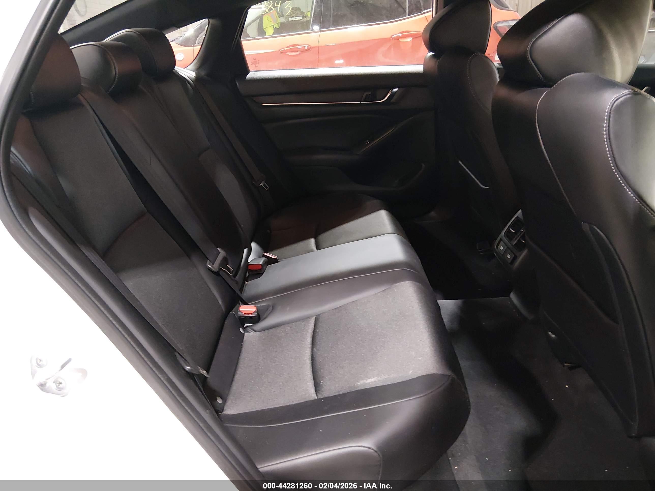 HONDA ACCORD image 8