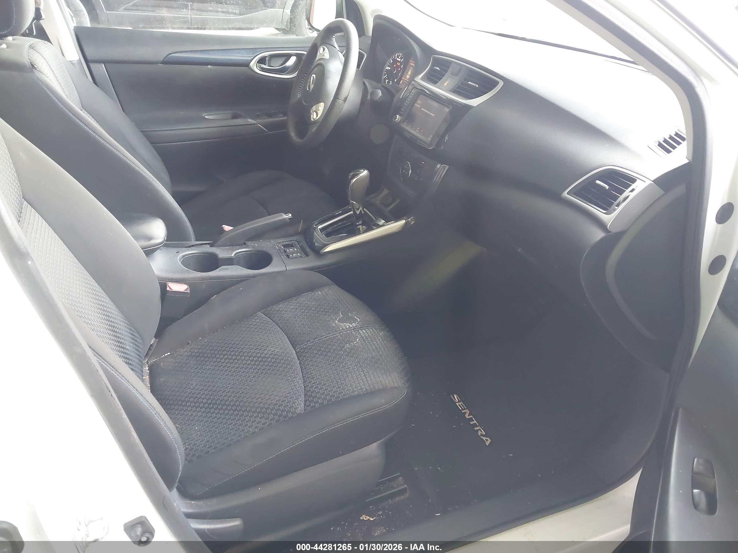 NISSAN SENTRA image 5