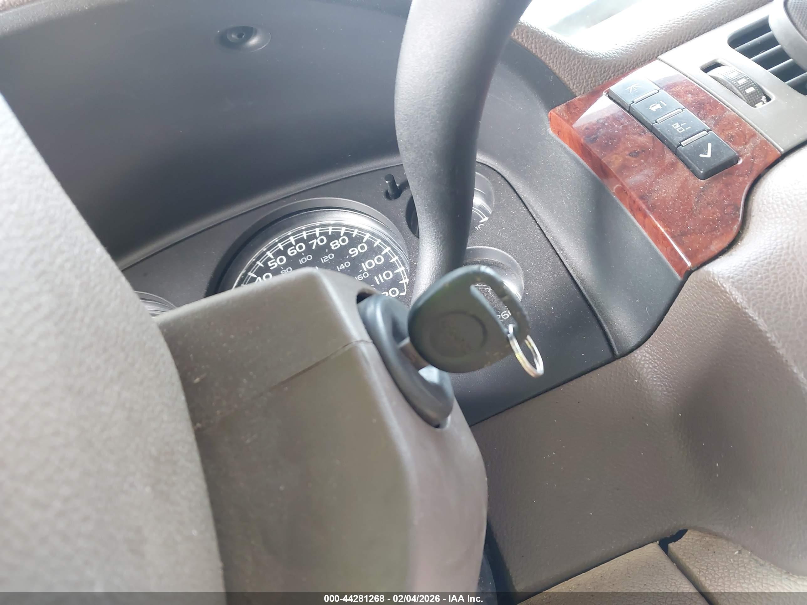 GMC SIERRA image 11