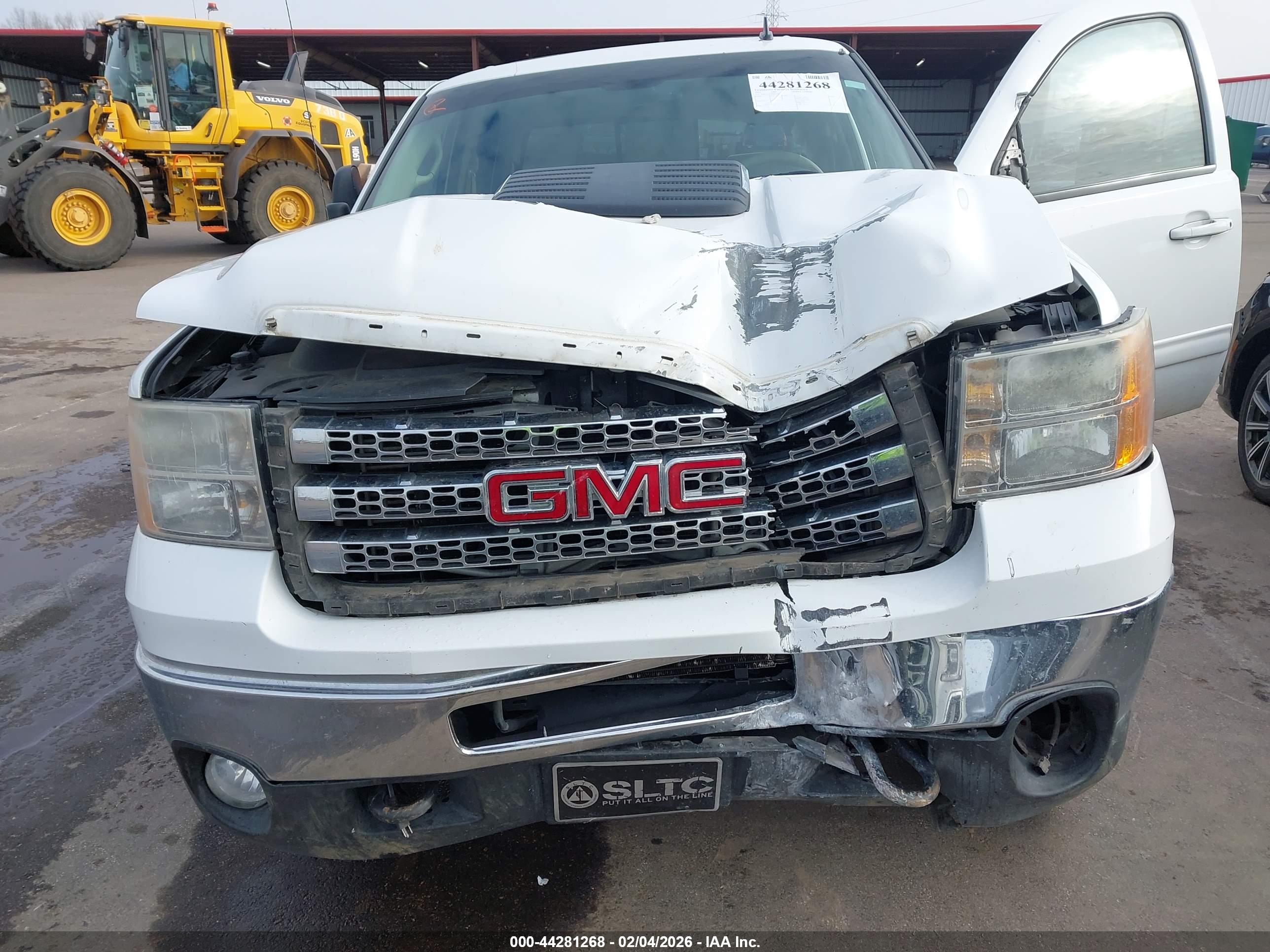 GMC SIERRA image 6