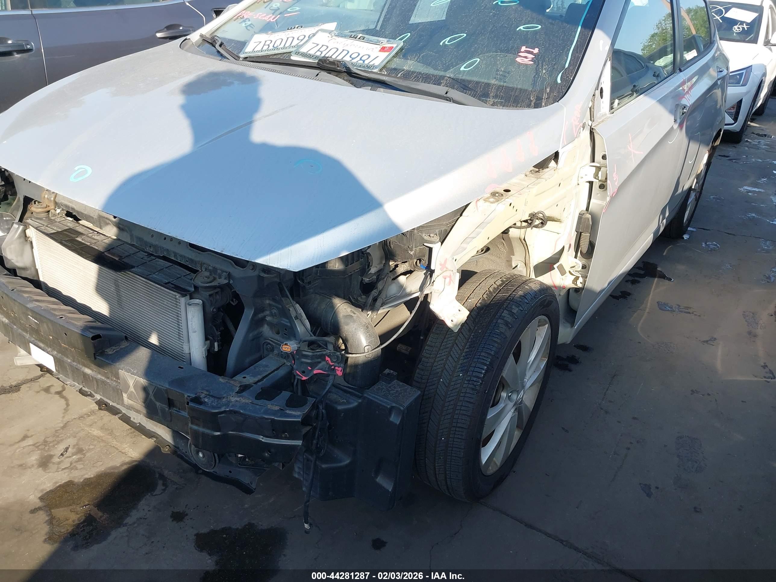 HYUNDAI ACCENT image 6