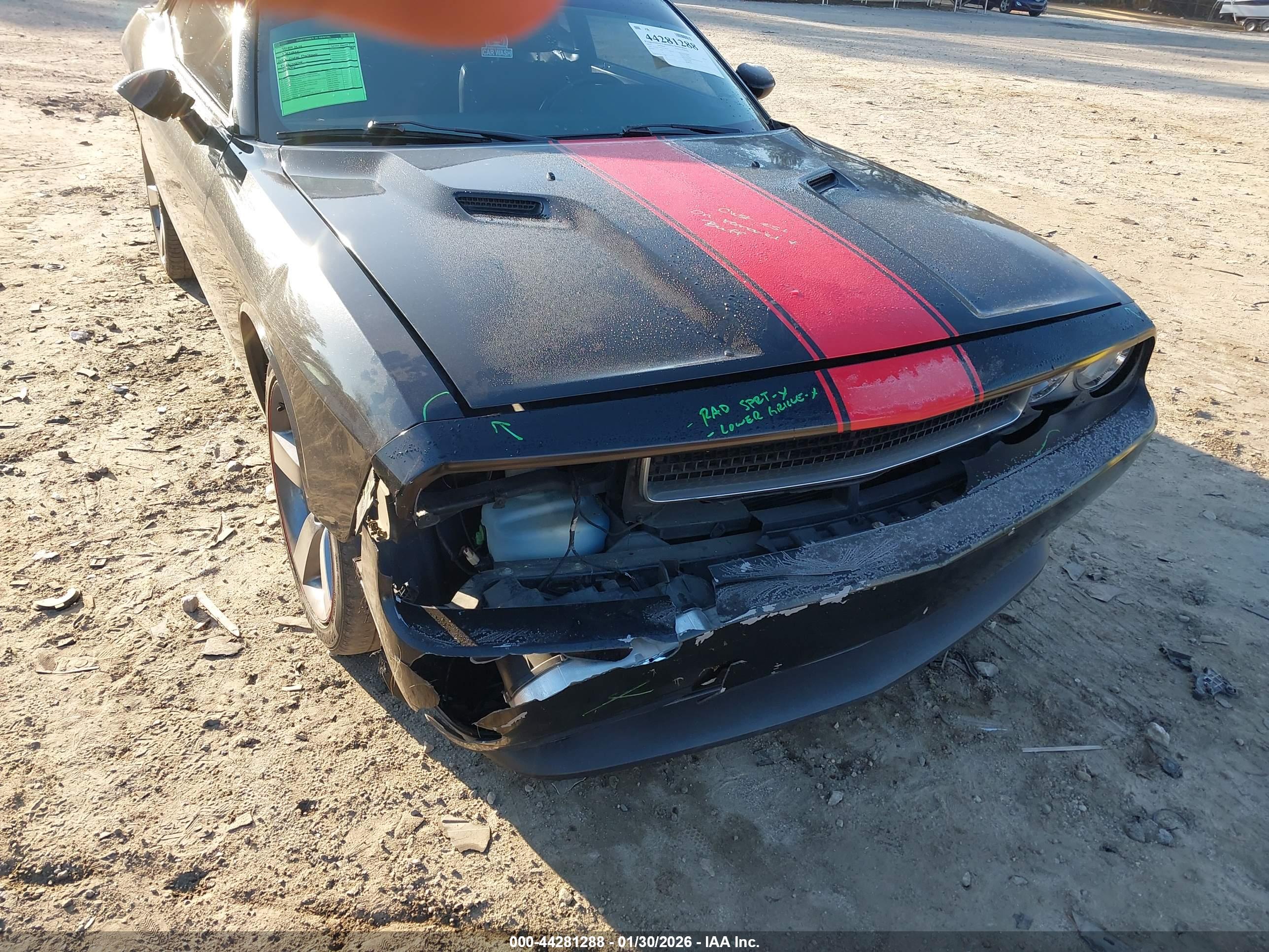 DODGE CHALLENGER image 6
