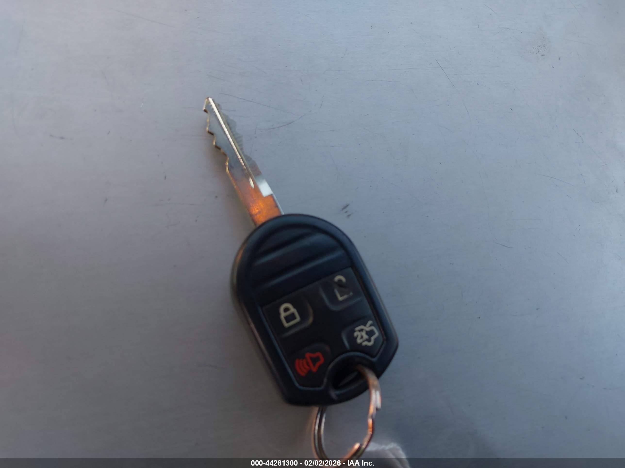 FORD EXPEDITION image 11