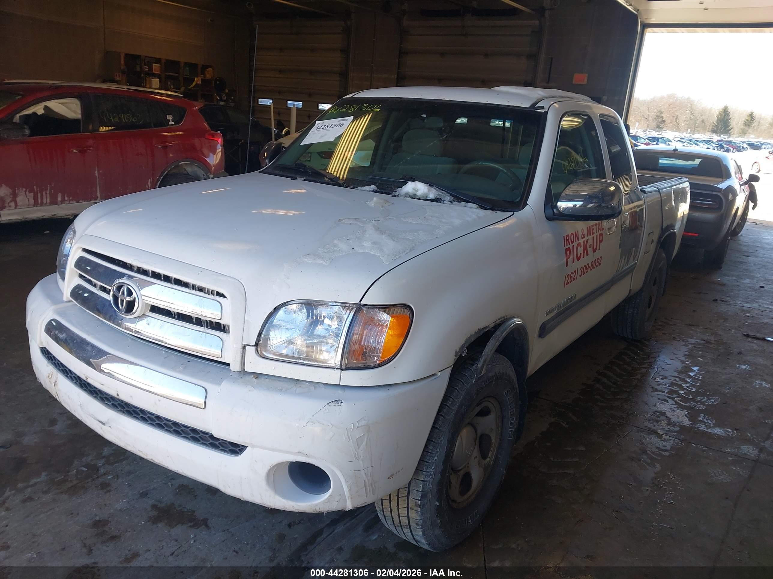 TOYOTA TUNDRA image 2