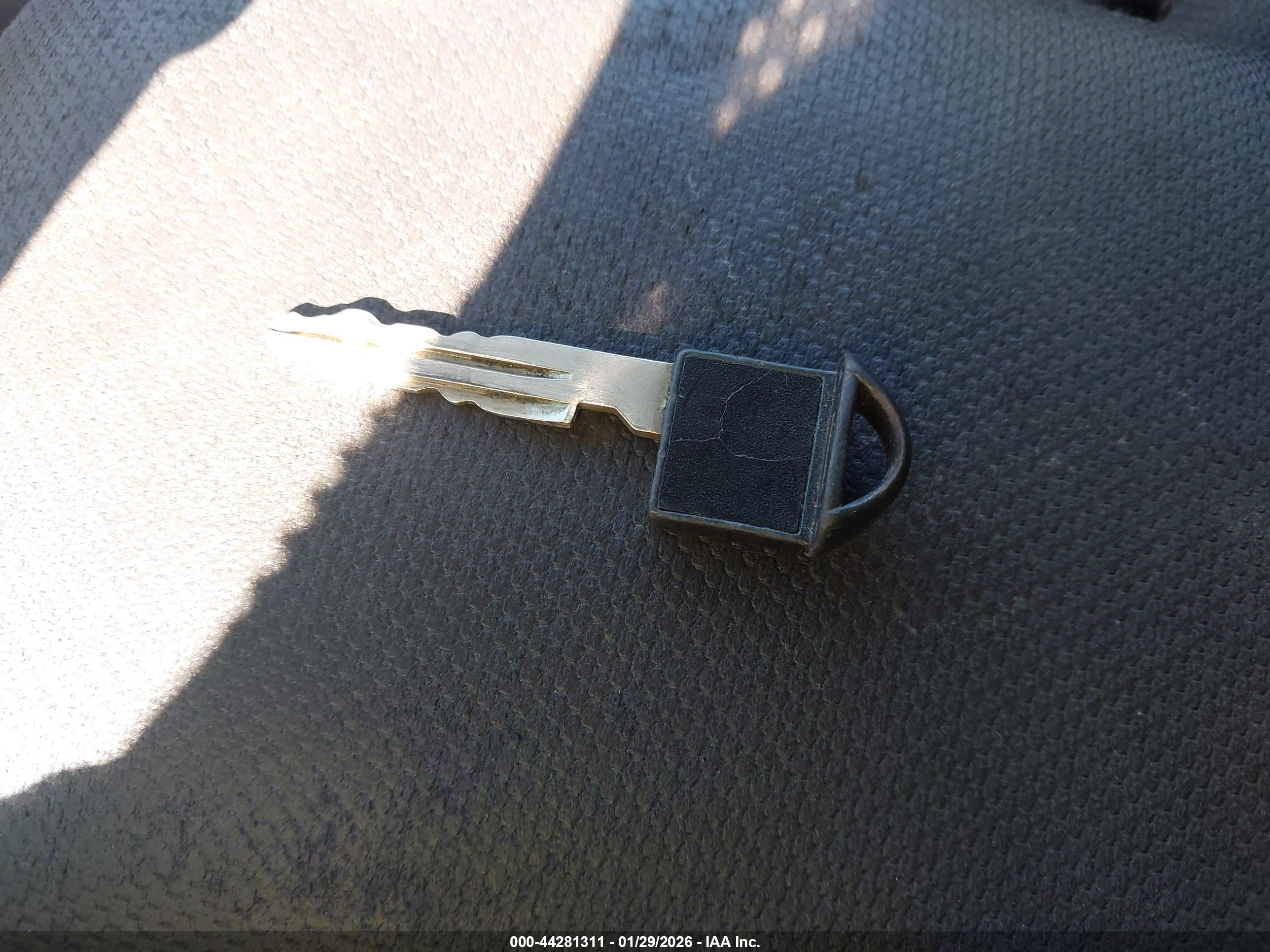 NISSAN ROGUE image 11