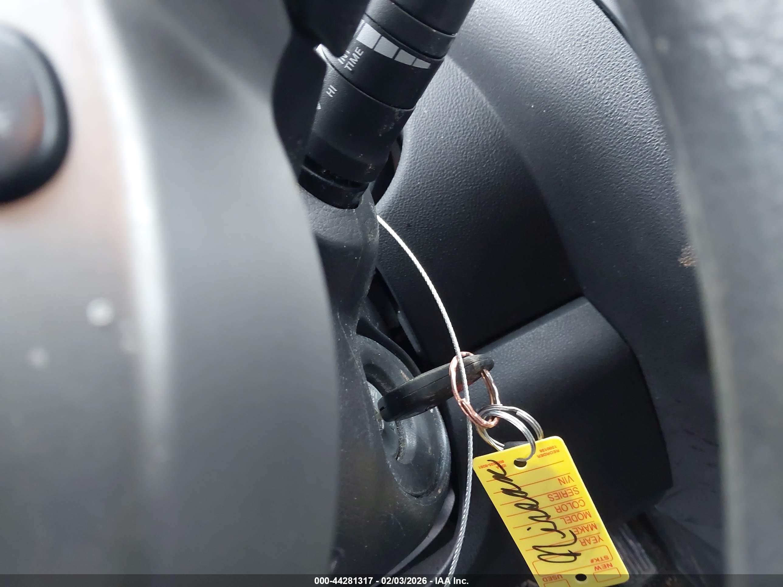 NISSAN ROGUE image 11
