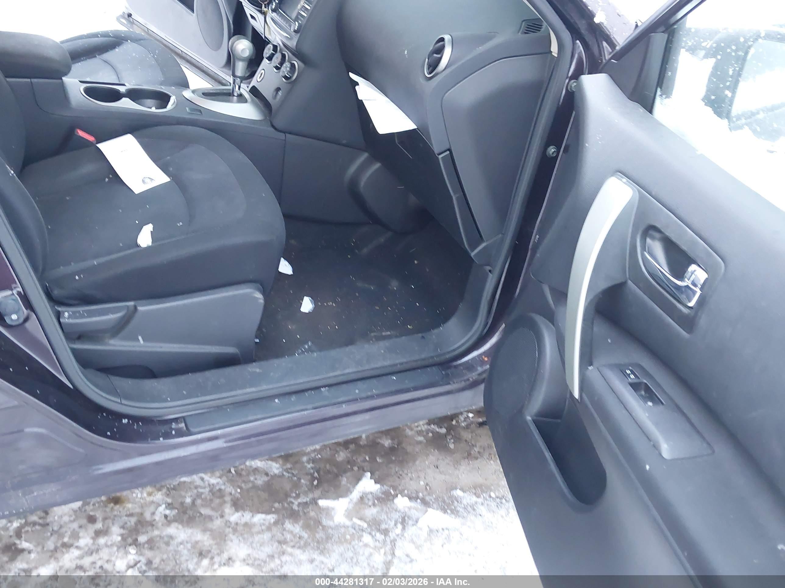 NISSAN ROGUE image 5
