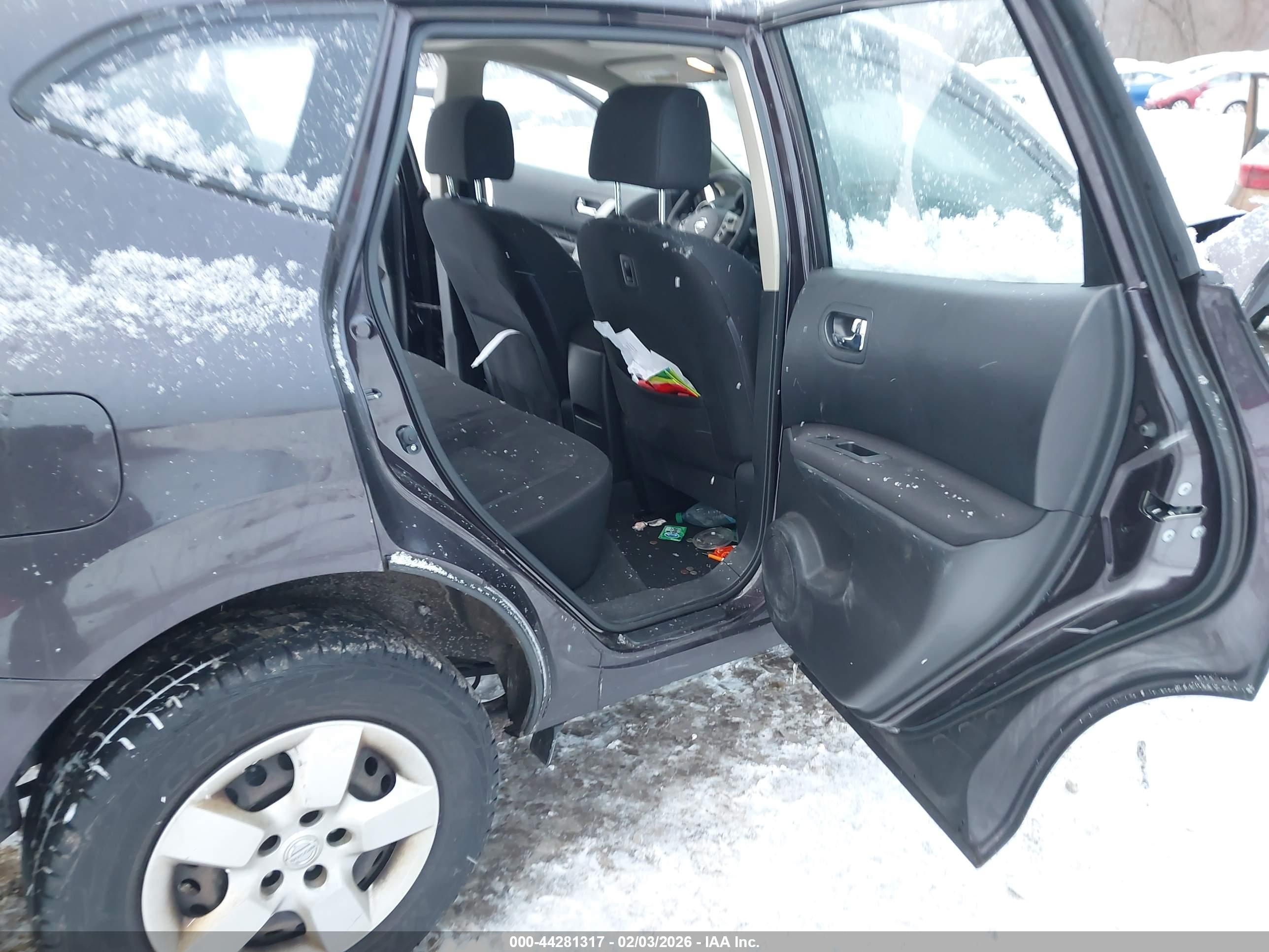 NISSAN ROGUE image 8