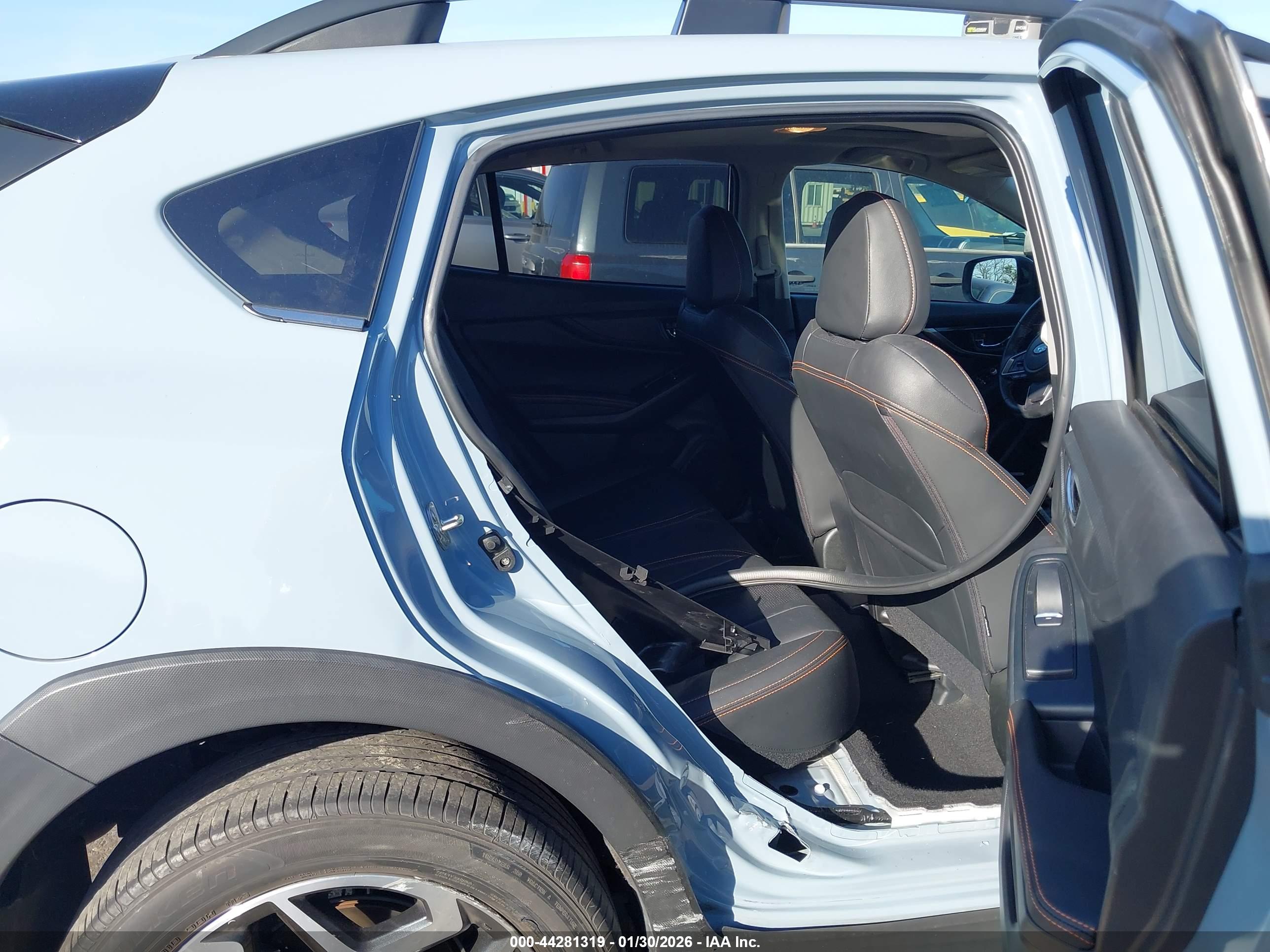 SUBARU CROSSTREK image 8