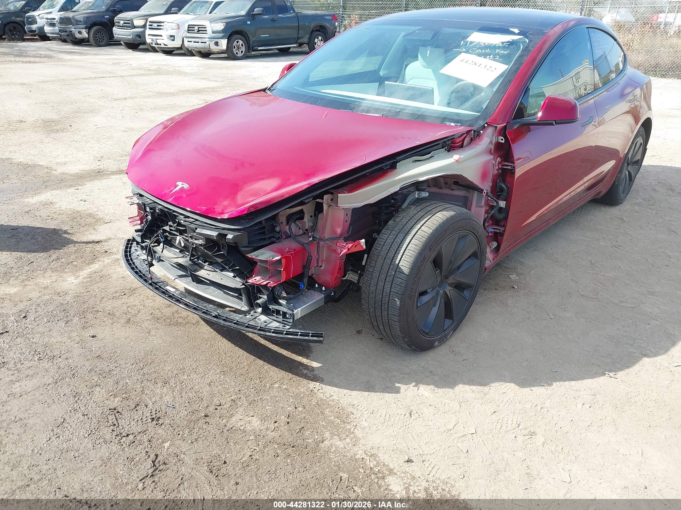 TESLA MODEL image 6