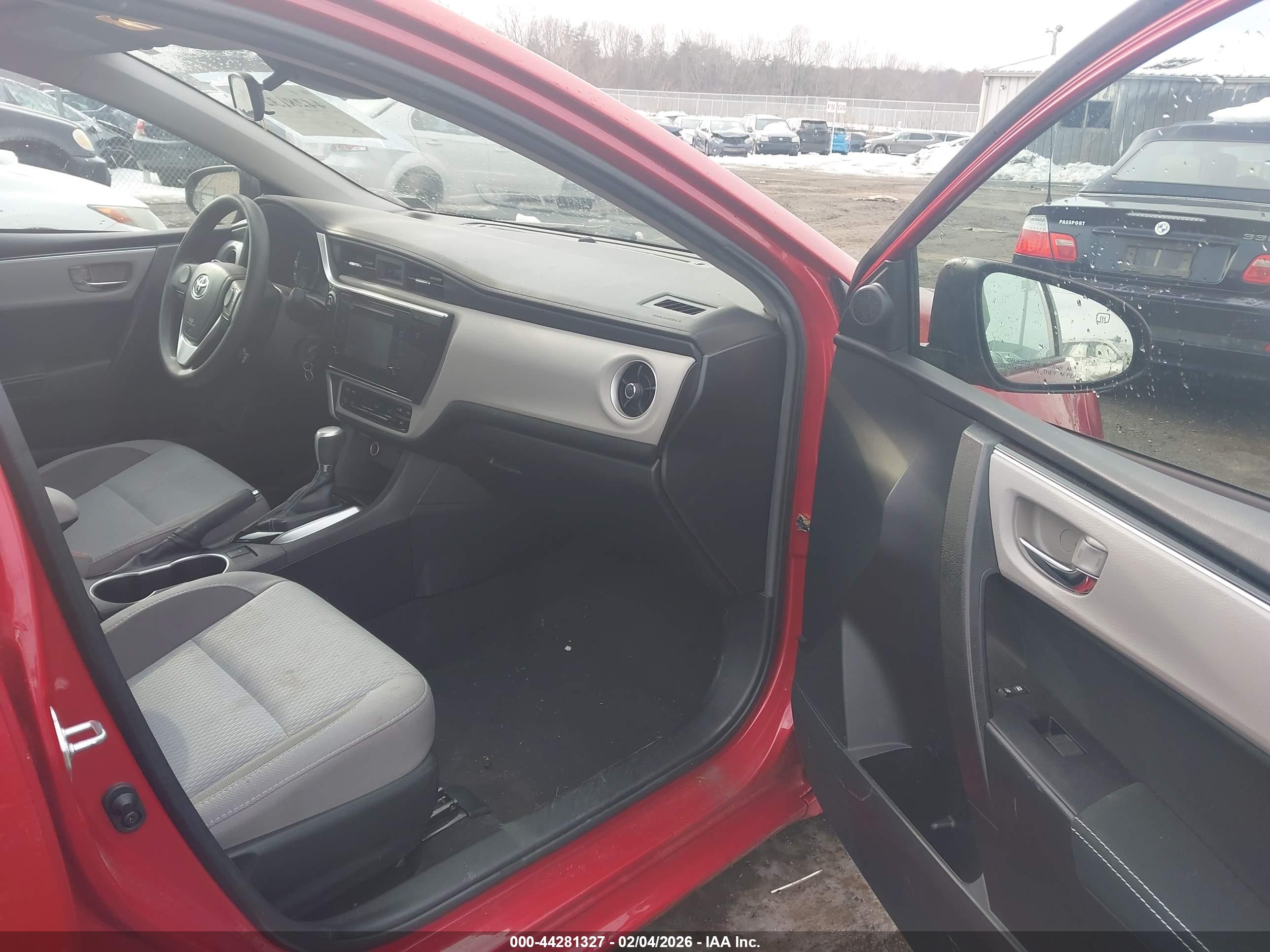 TOYOTA COROLLA image 5