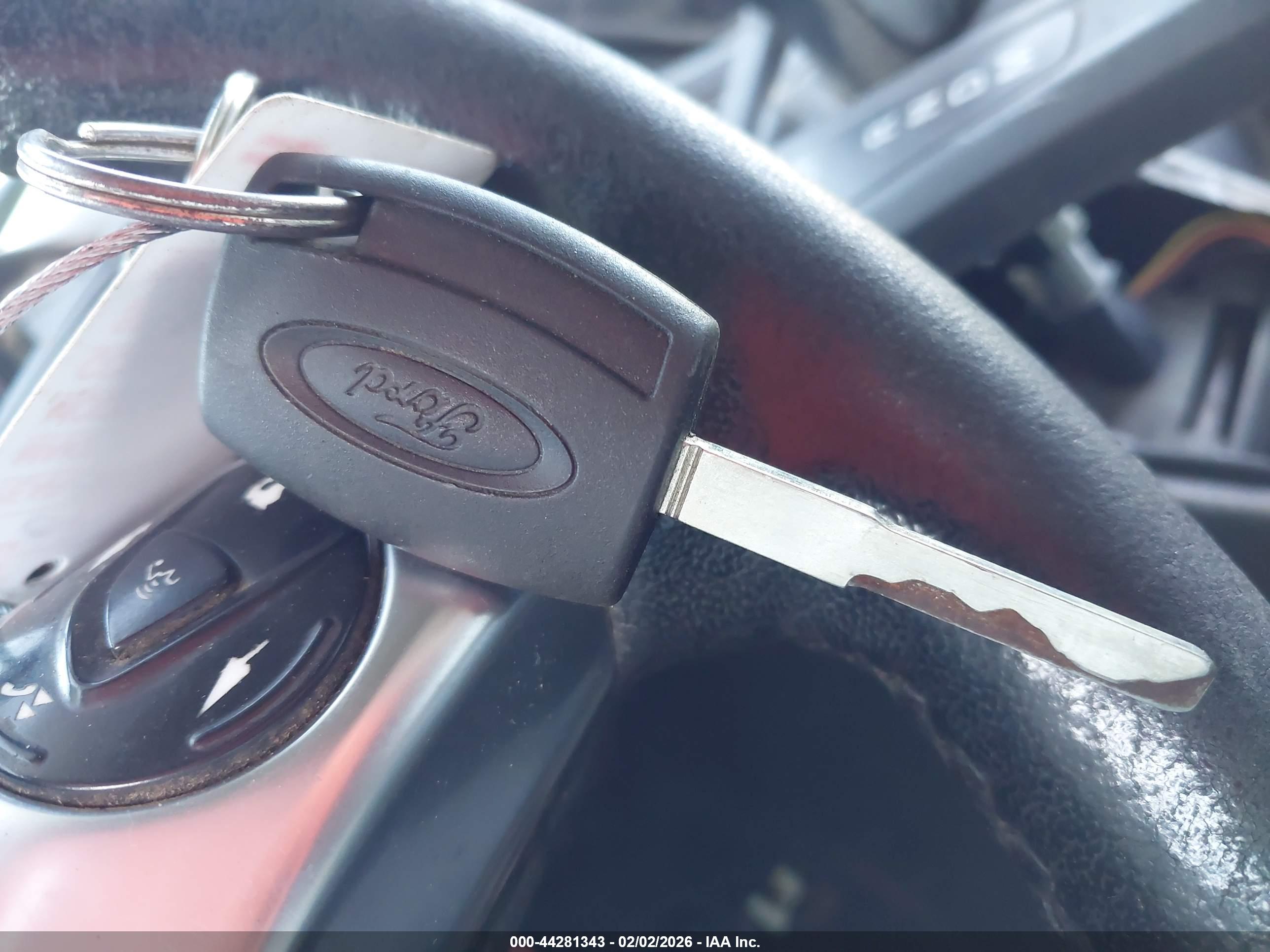 FORD TRANSIT-250 image 11