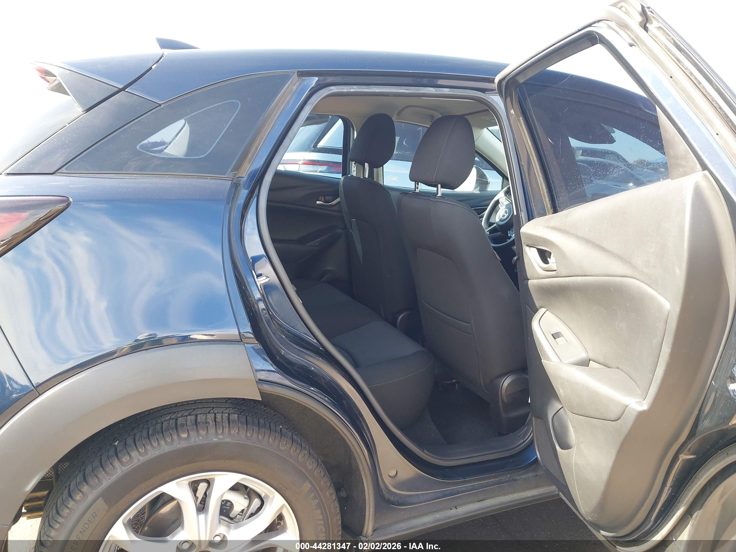 MAZDA CX-3 image 8