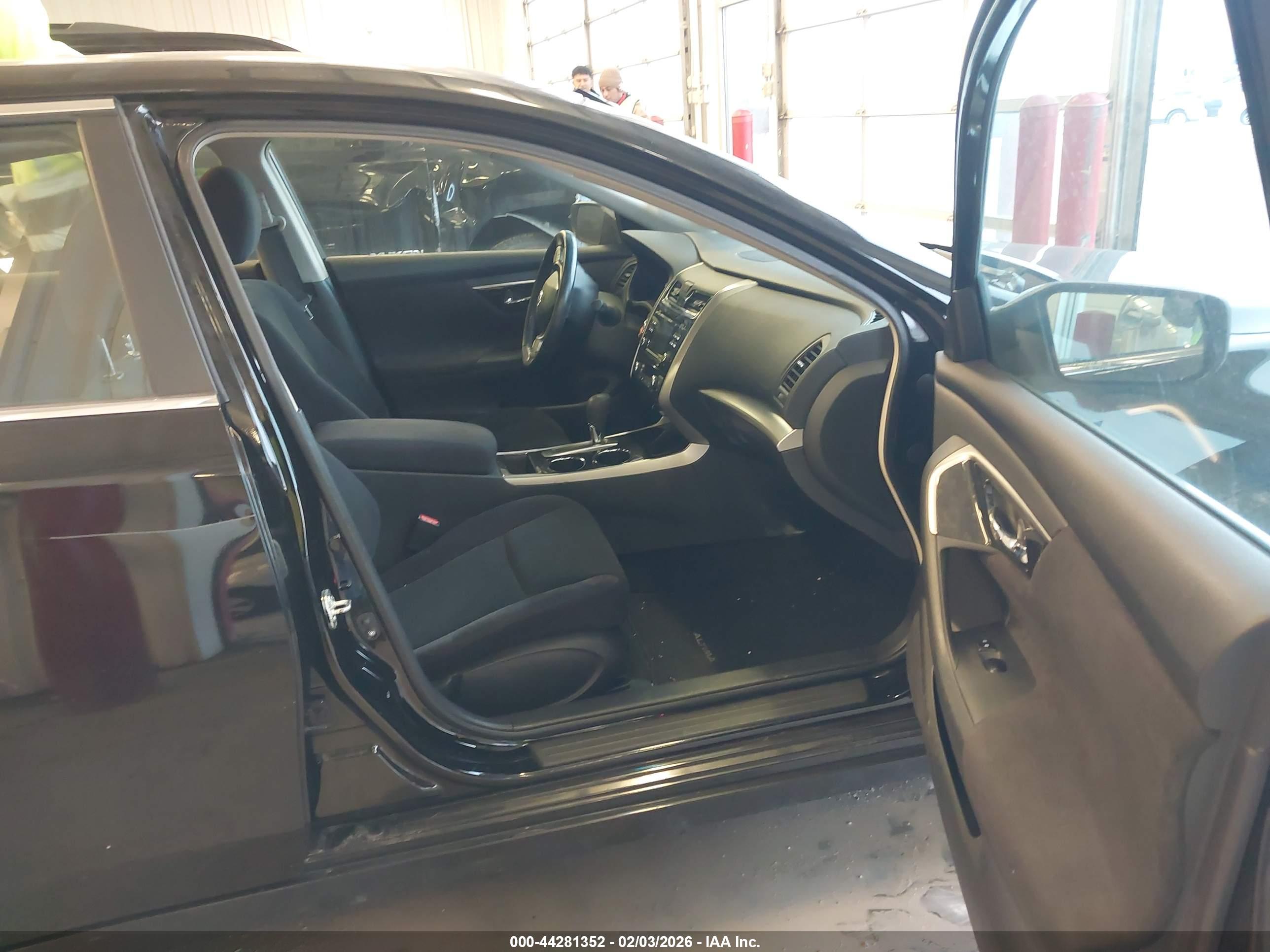 NISSAN ALTIMA image 5