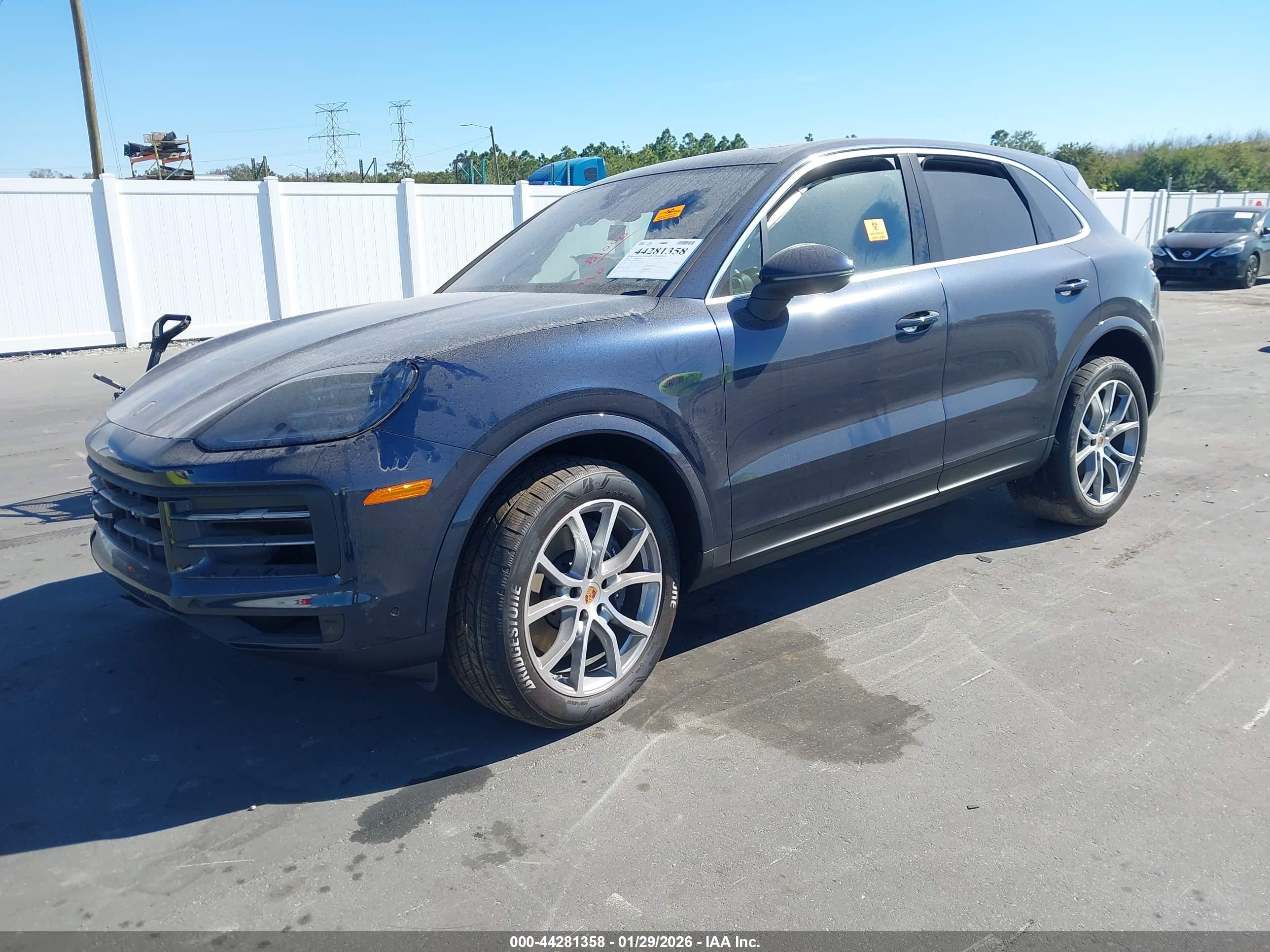 PORSCHE CAYENNE image 2