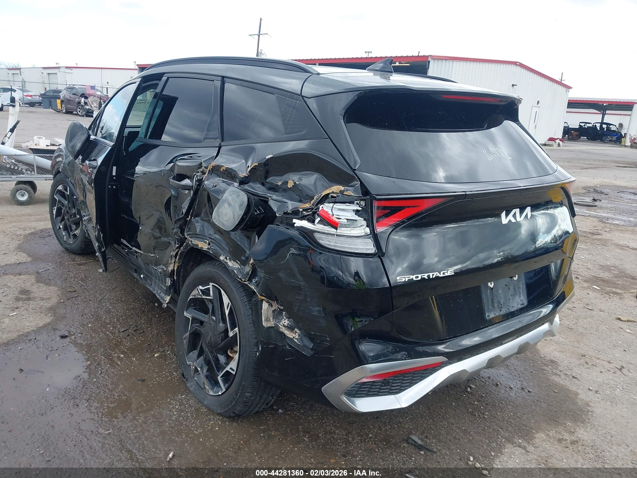 KIA SPORTAGE image 3