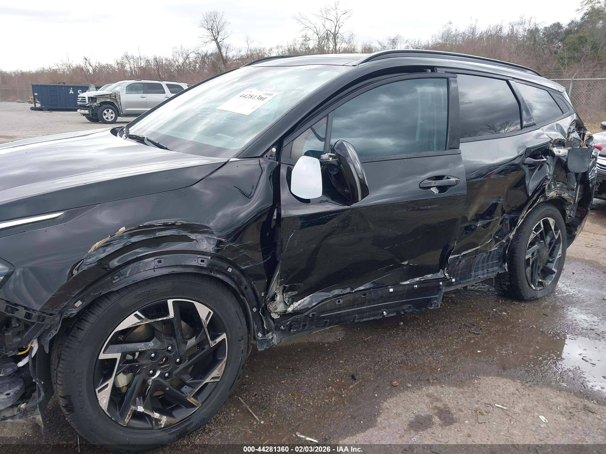 KIA SPORTAGE image 6