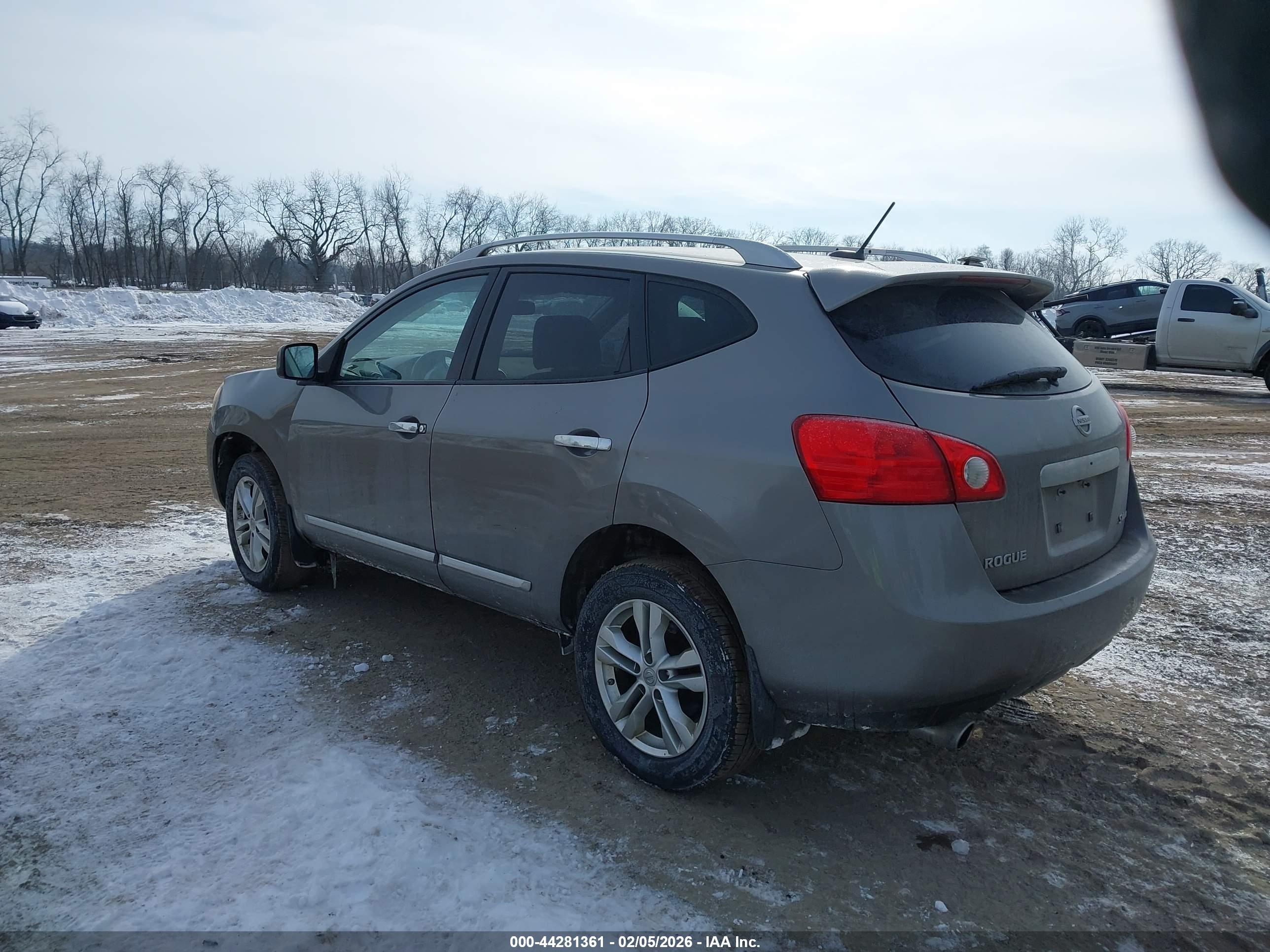 NISSAN ROGUE image 3
