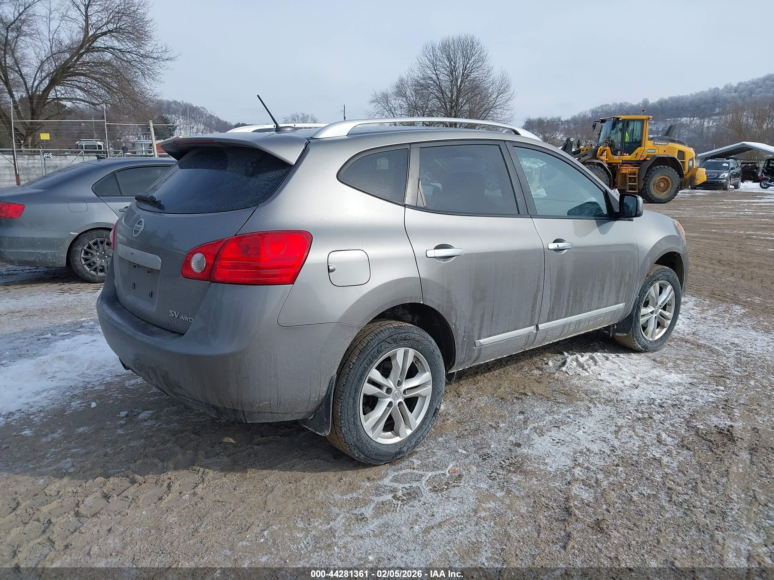 NISSAN ROGUE image 4