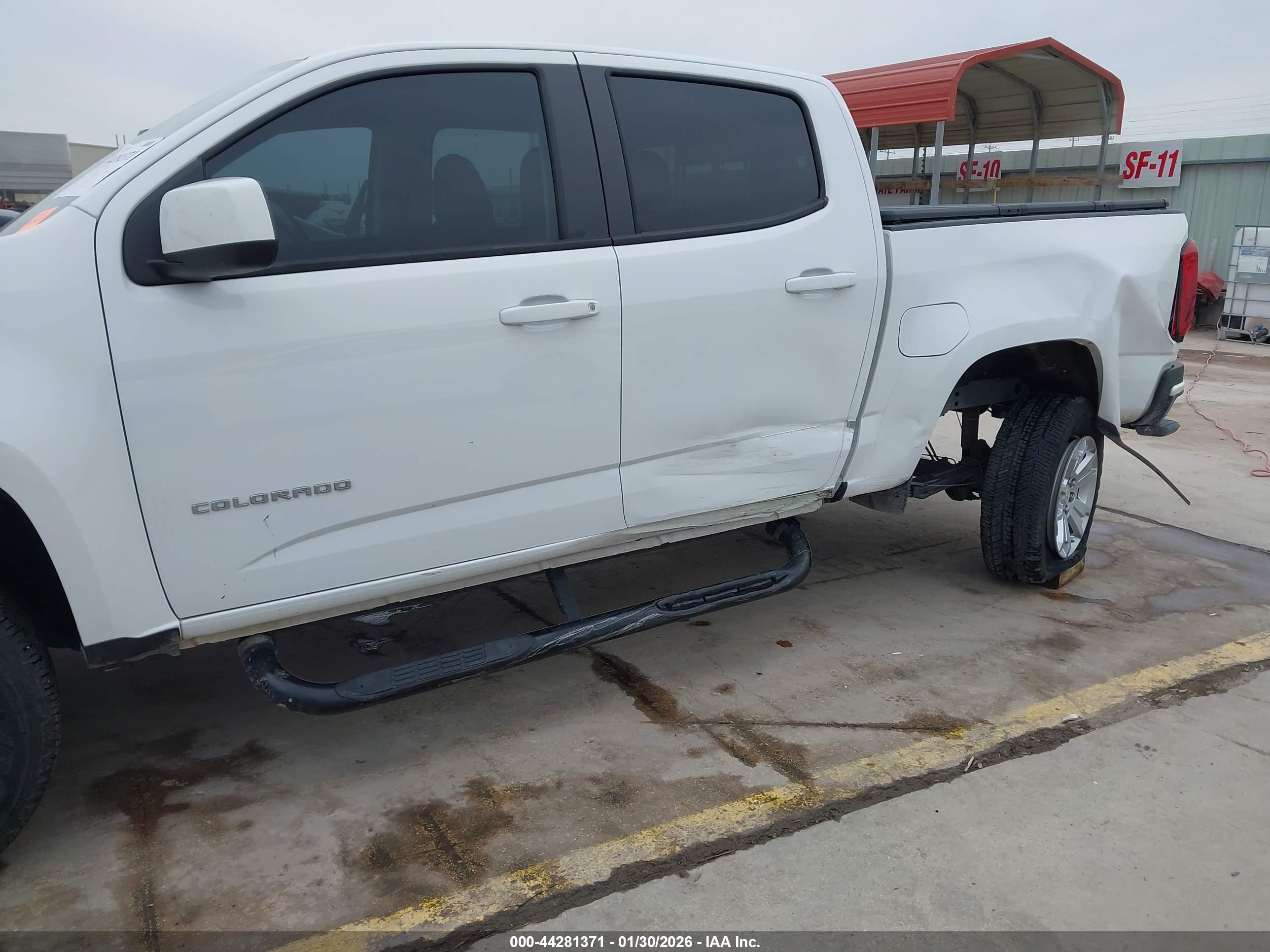 CHEVROLET COLORADO image 6