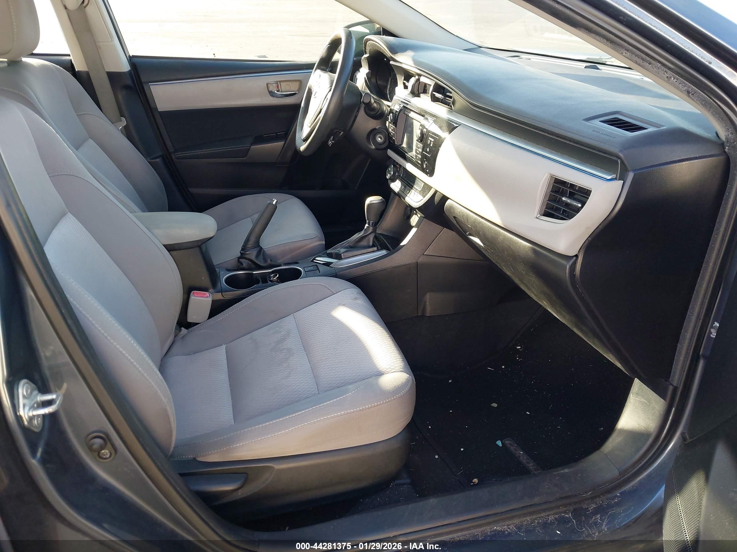 TOYOTA COROLLA image 5