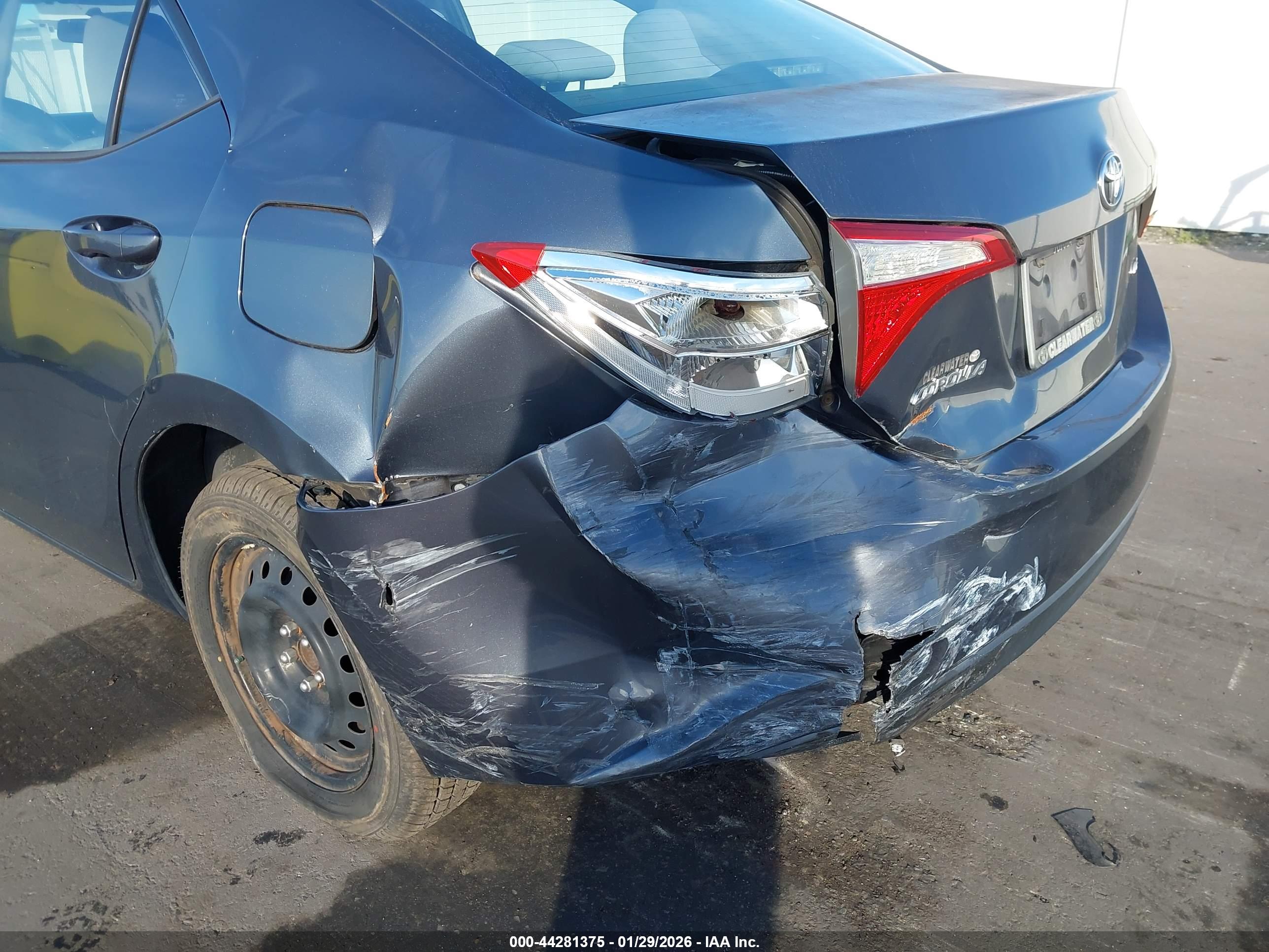 TOYOTA COROLLA image 6