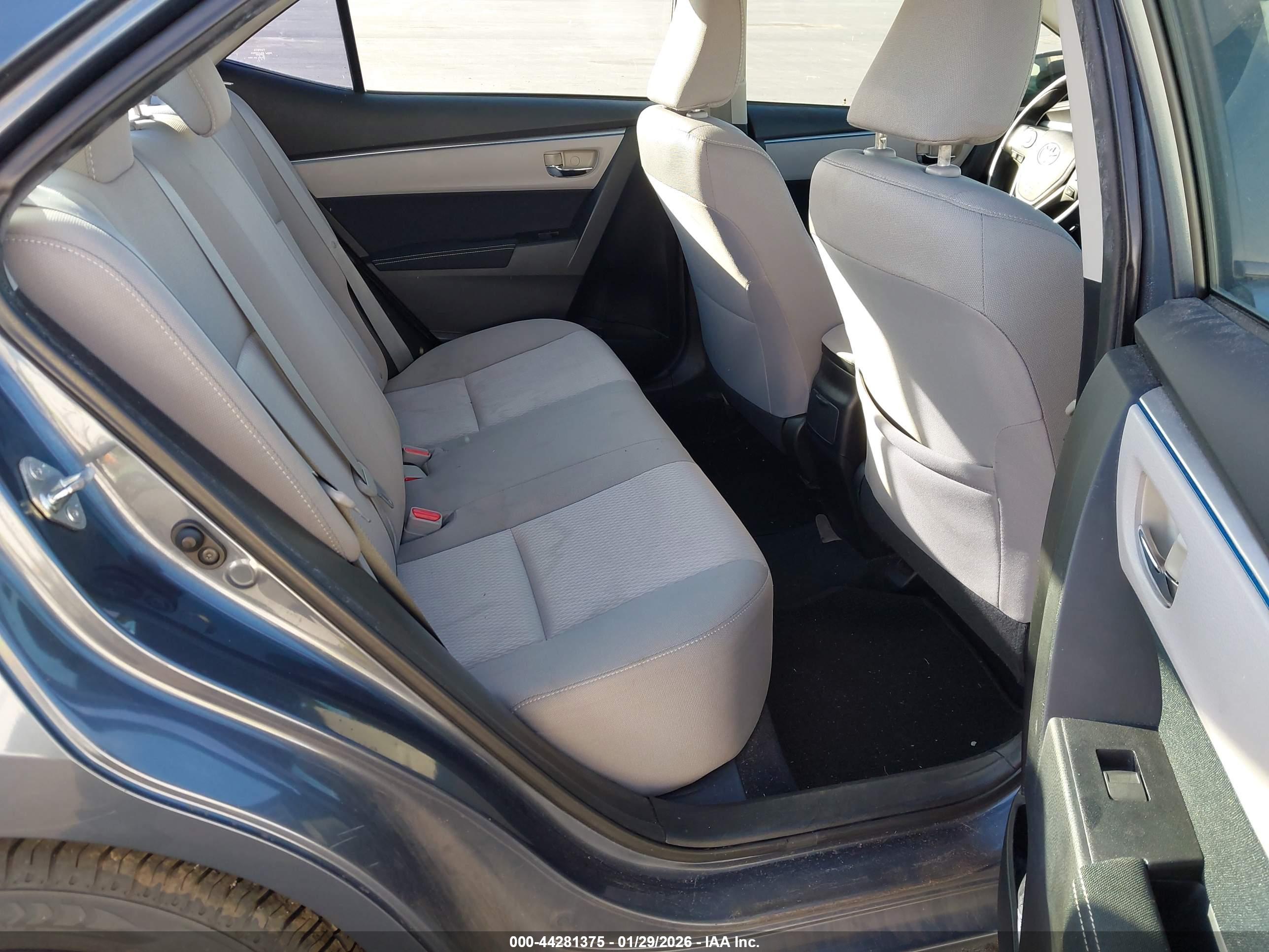 TOYOTA COROLLA image 8