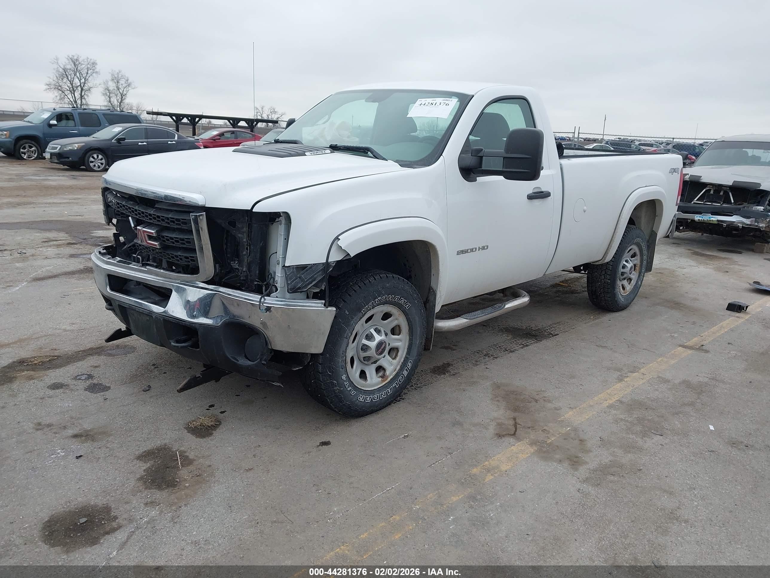 GMC SIERRA image 2