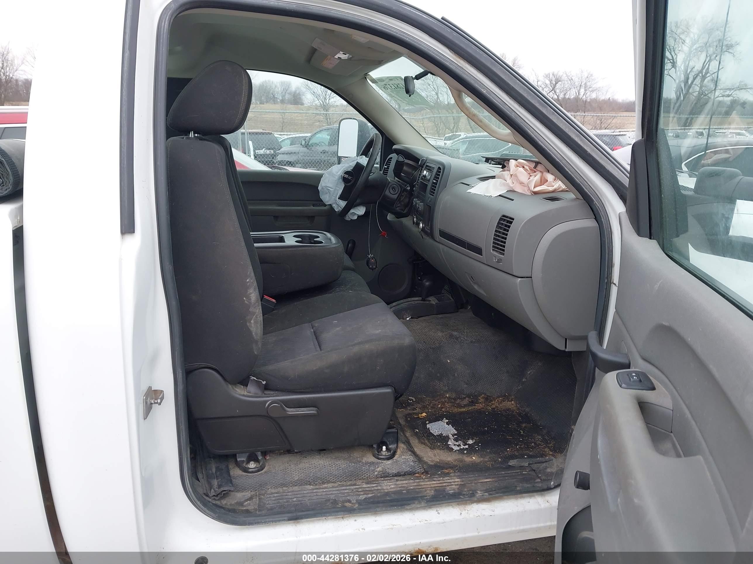 GMC SIERRA image 5