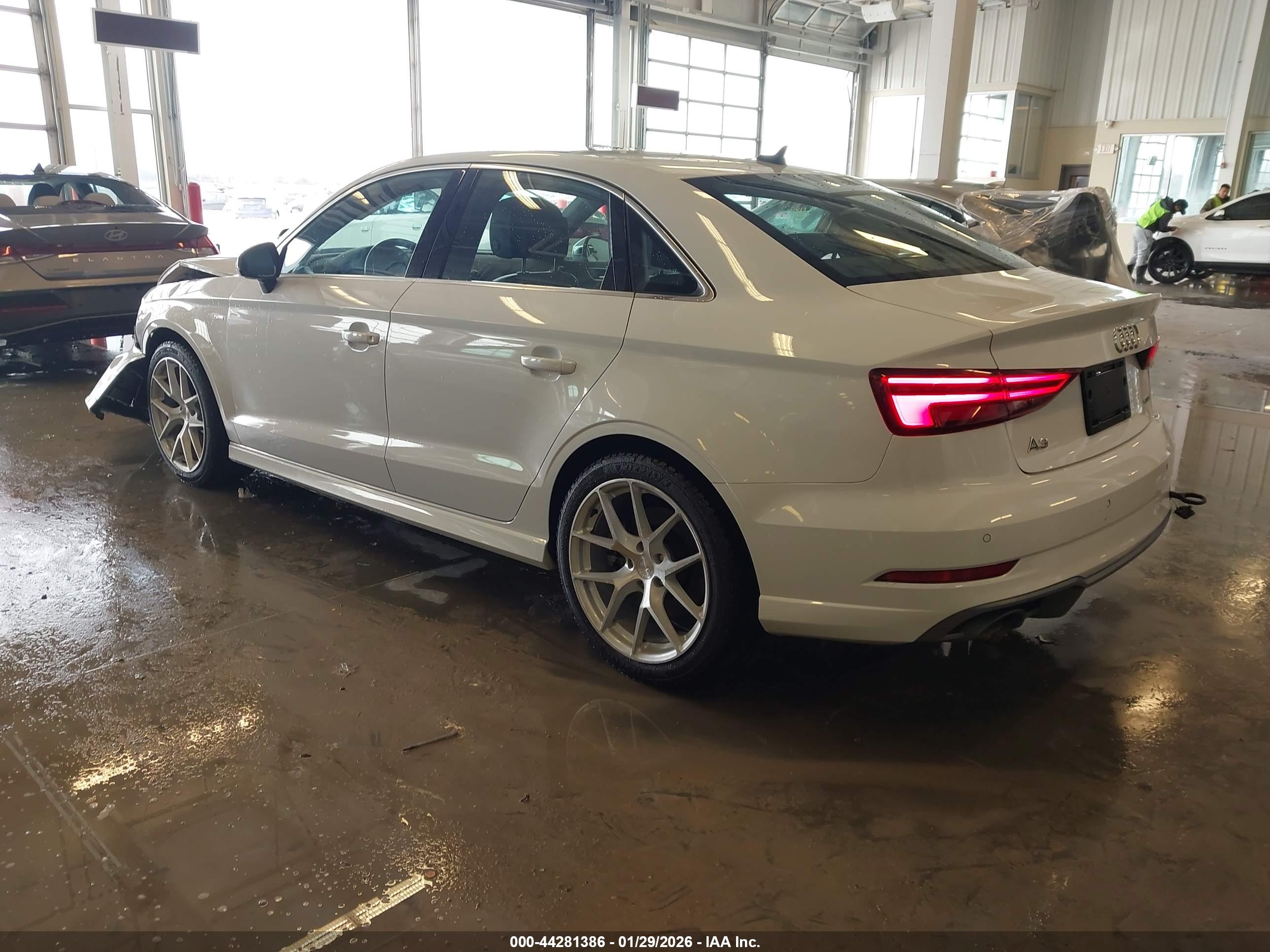 AUDI A3 image 3