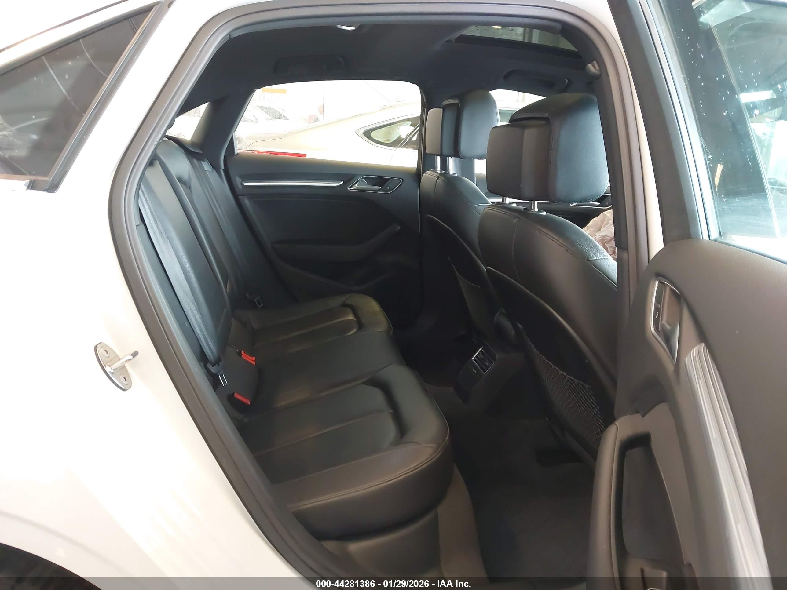 AUDI A3 image 8