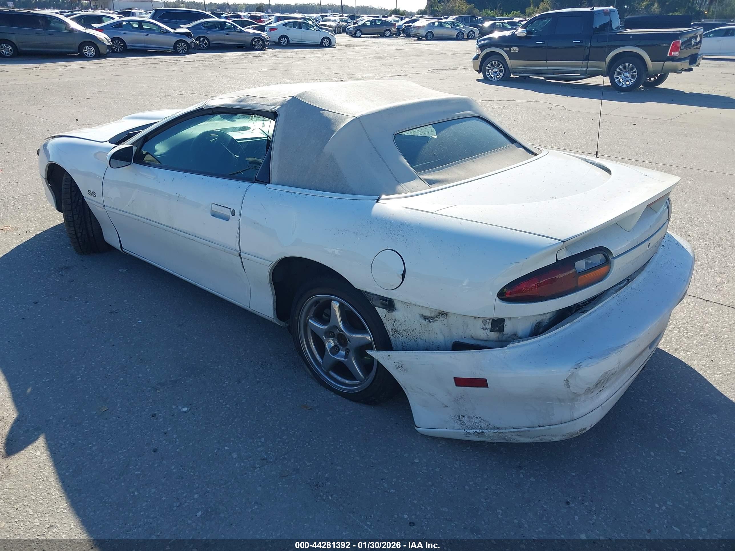 CHEVROLET CAMARO image 3