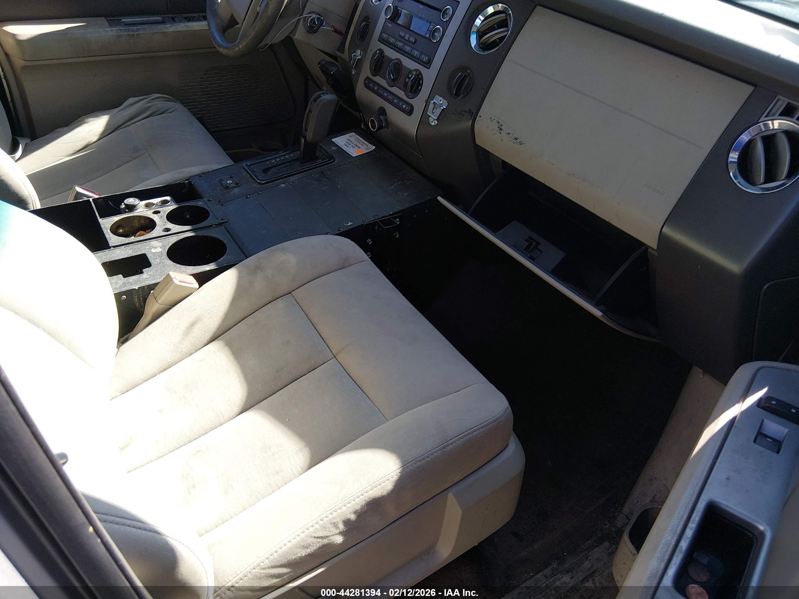 FORD EXPEDITION image 5