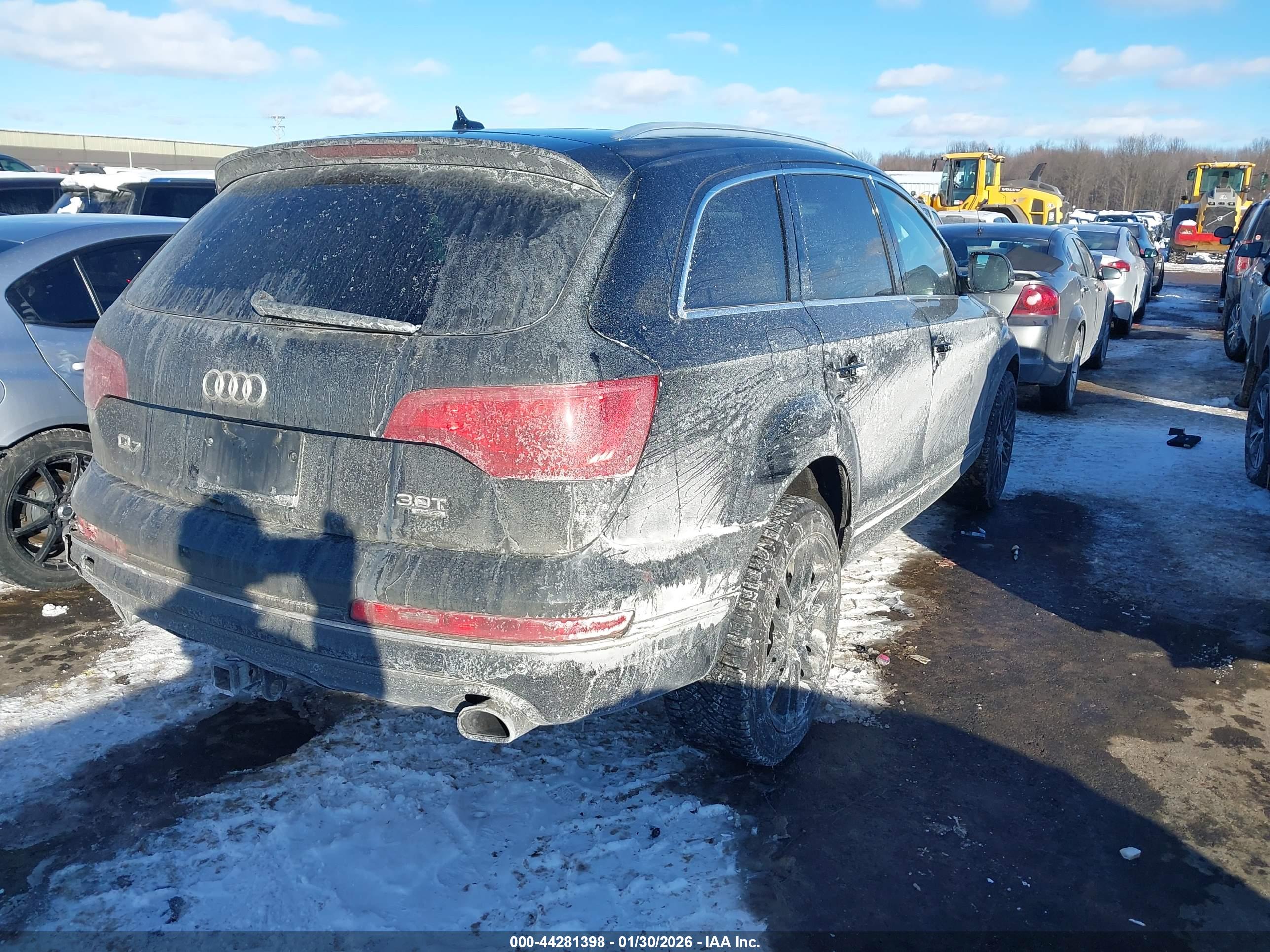 AUDI Q7 image 4