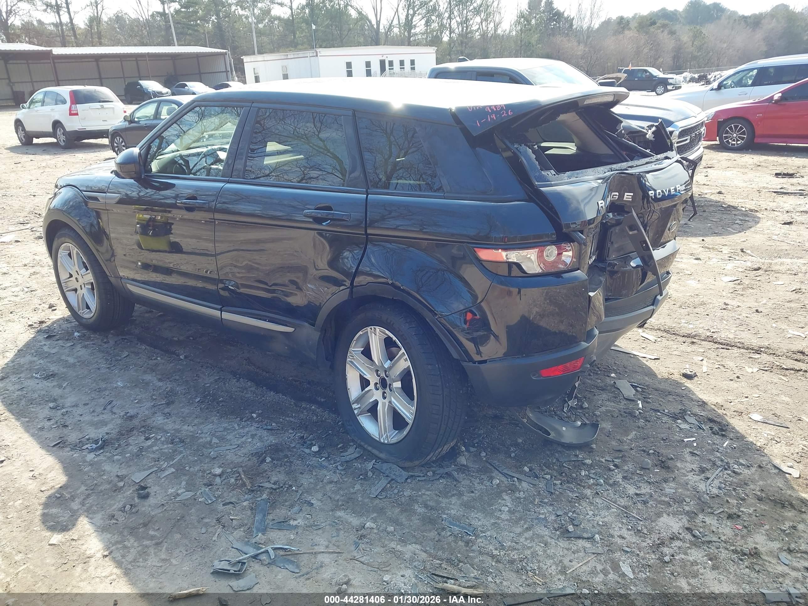 LAND ROVER image 3