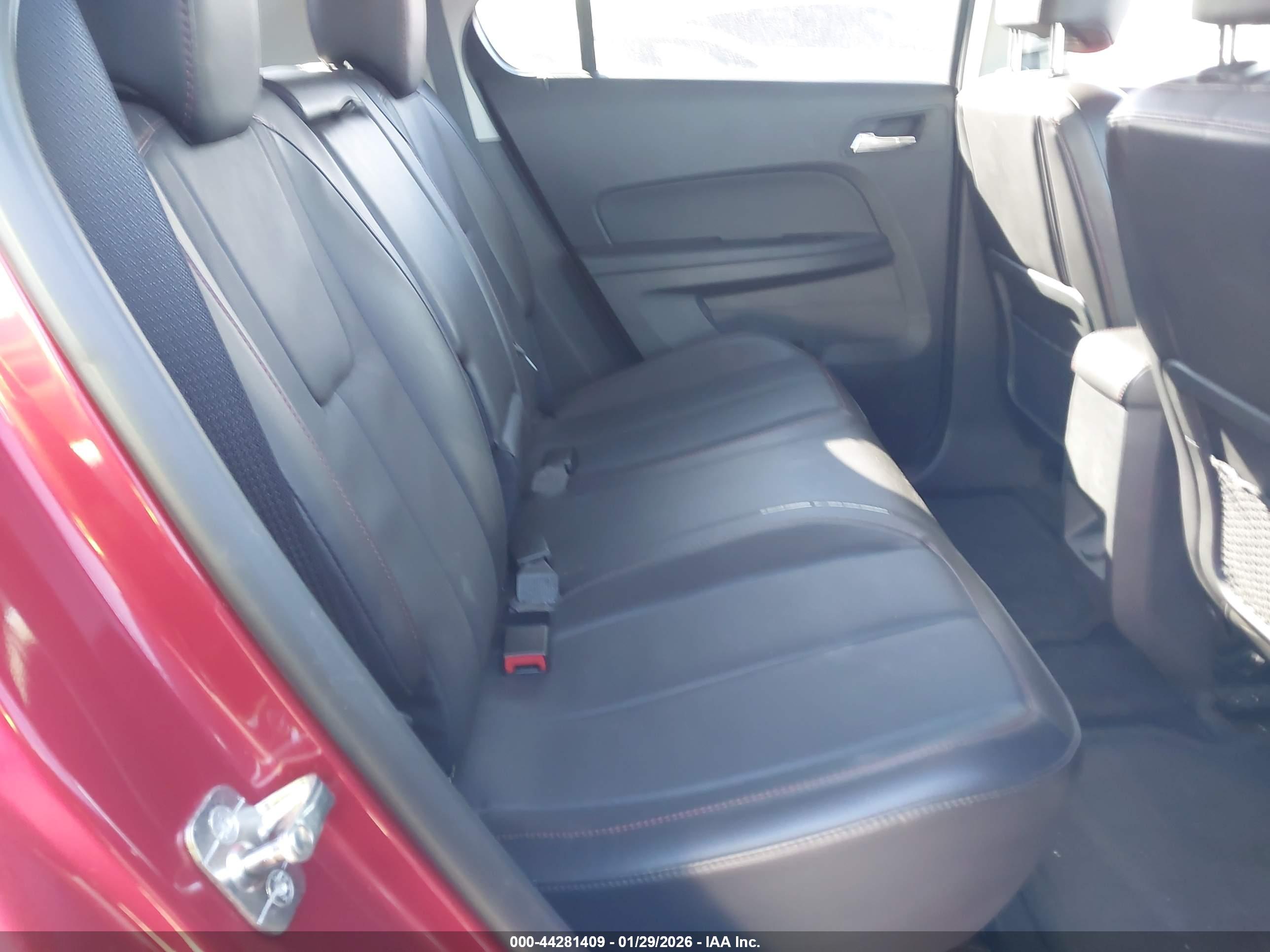 CHEVROLET EQUINOX image 8